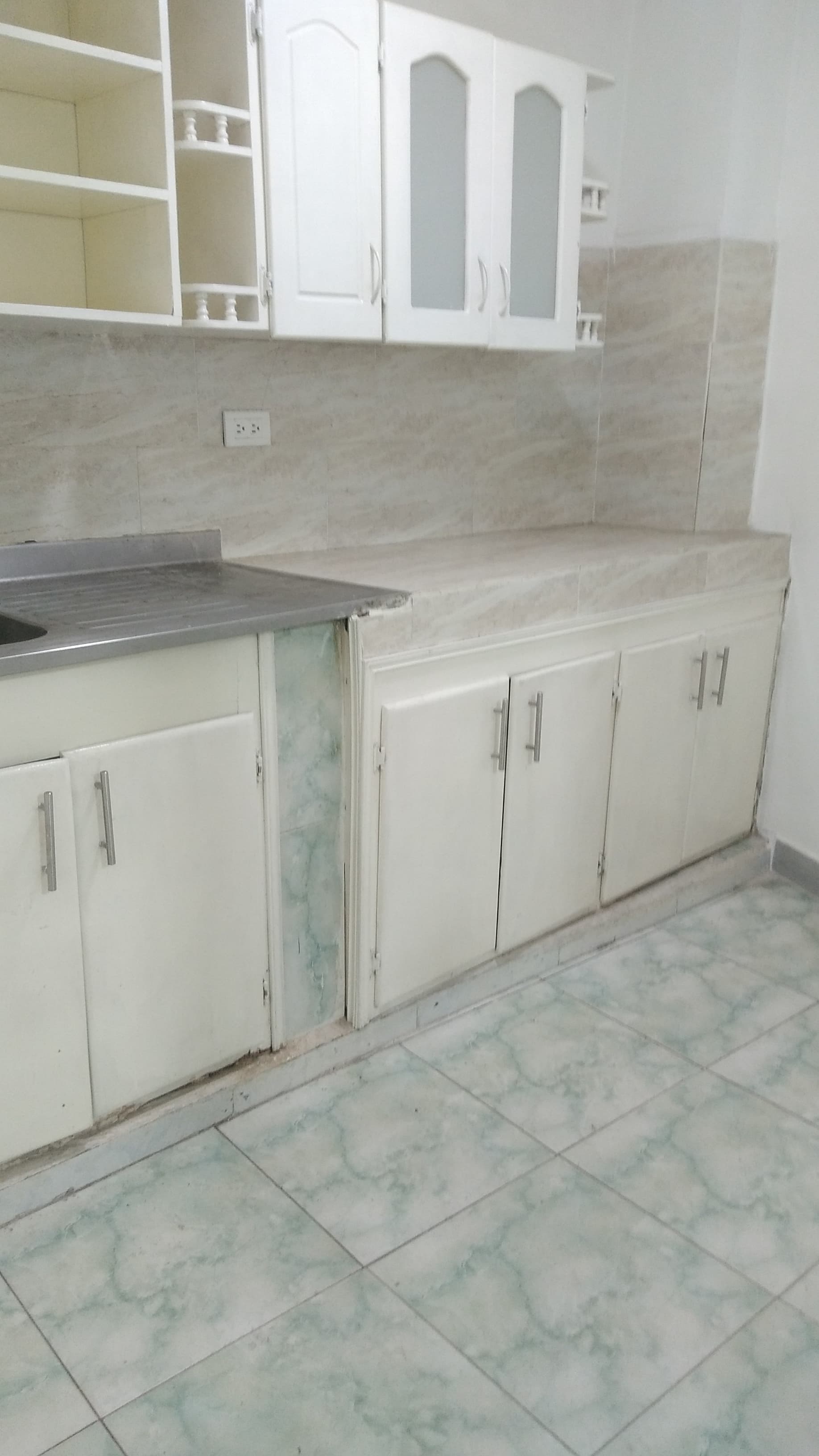 LOCAL PRIMER PISO BARRIO ANTIOQUIA