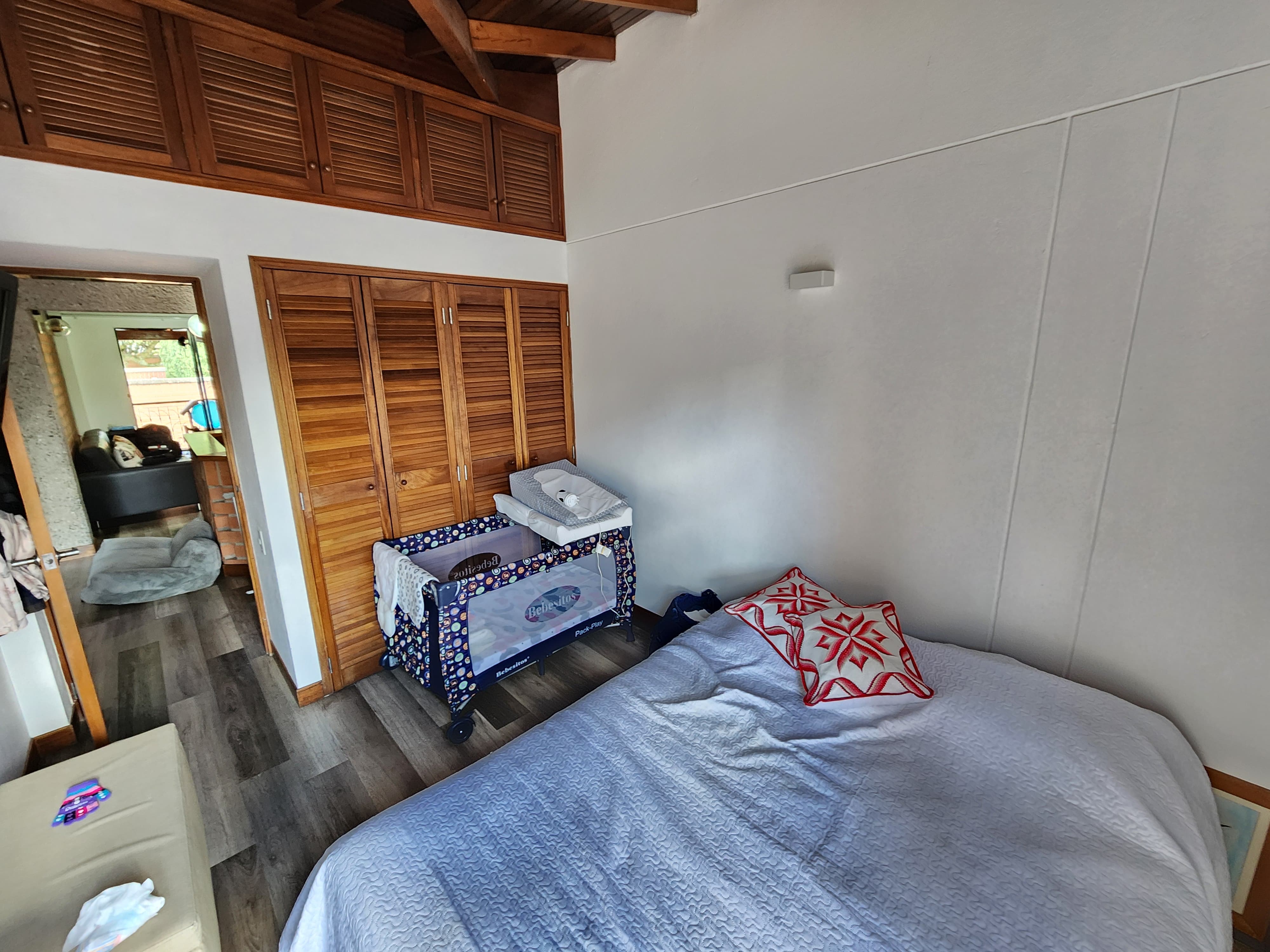 Casa en venta sector loma de las brujas en envigado