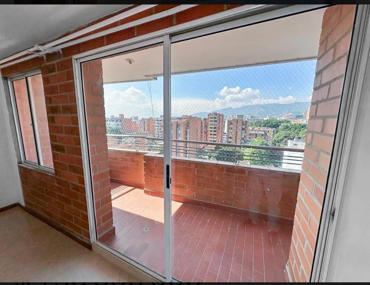 Apartamento Duplex en Venta en San Joaquin Laureles Medellin
