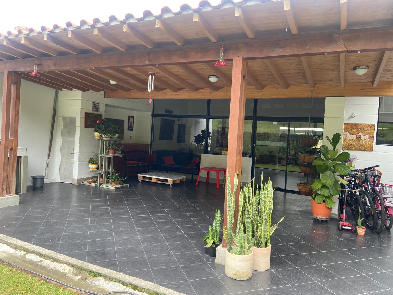 Venta de casa en El Retiro La María de un solo nivel