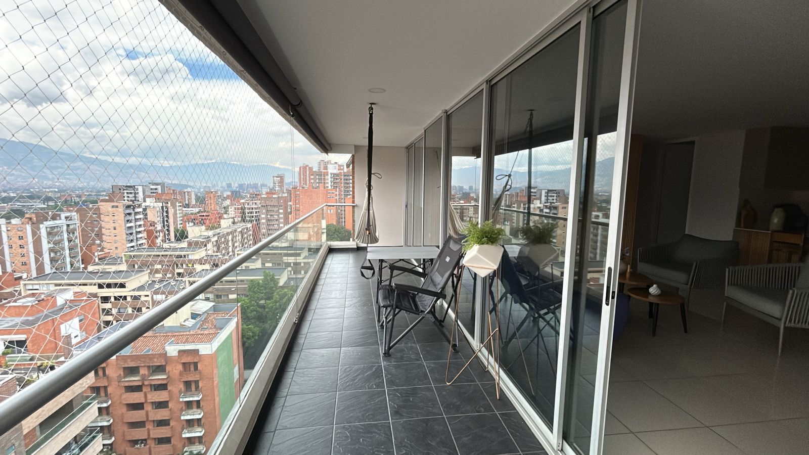 Vendo Apartamento Hermoso en Envigado La Niña Maria Zuñiga Antioquia