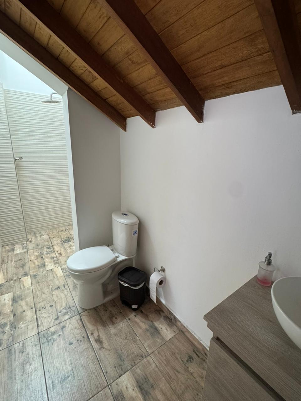 Casa unifamiliar en venta Loma De Los Bernal parte baja