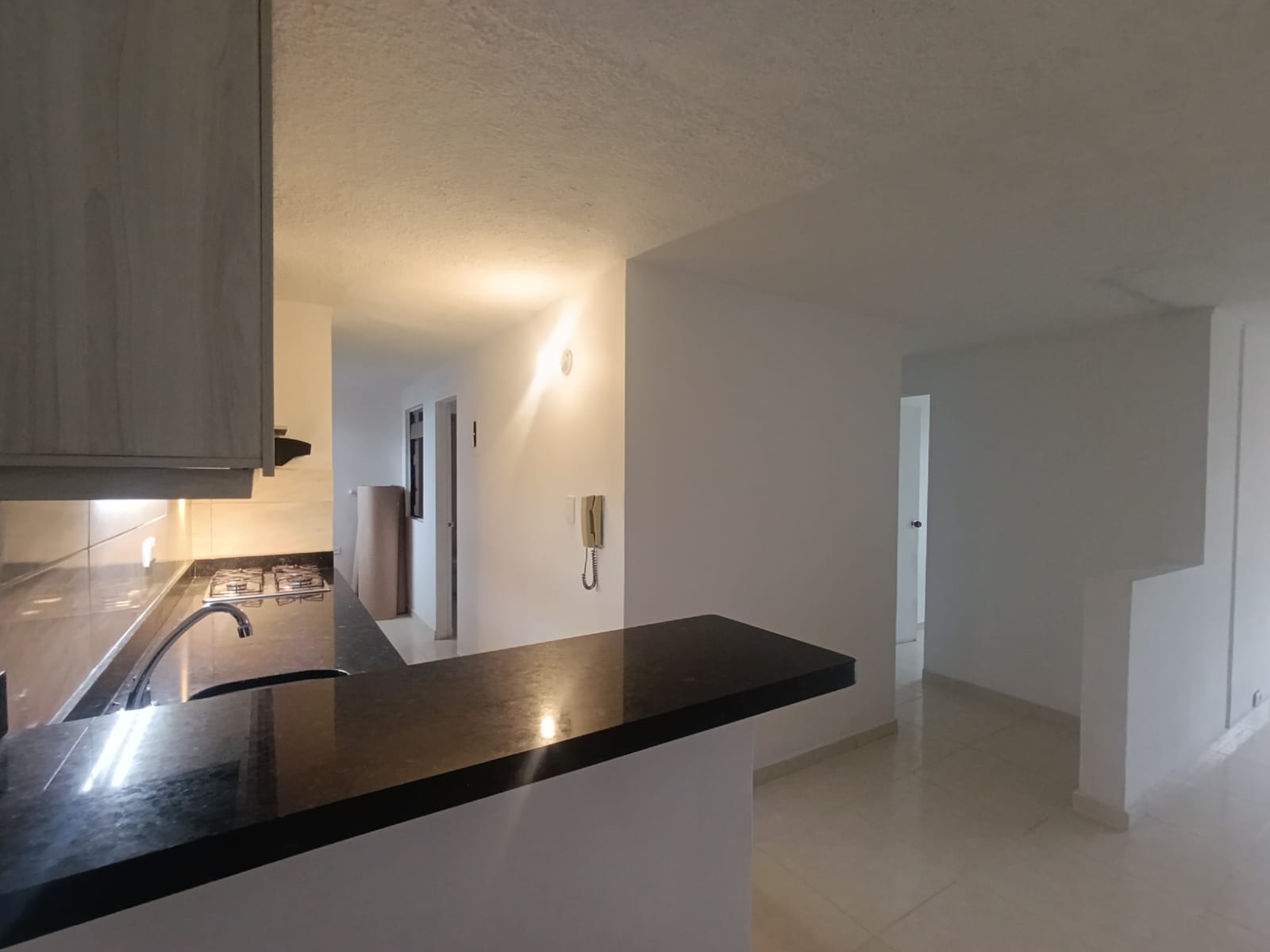 Apartamento en venta Medellín  Loma de los Bernal parte baja