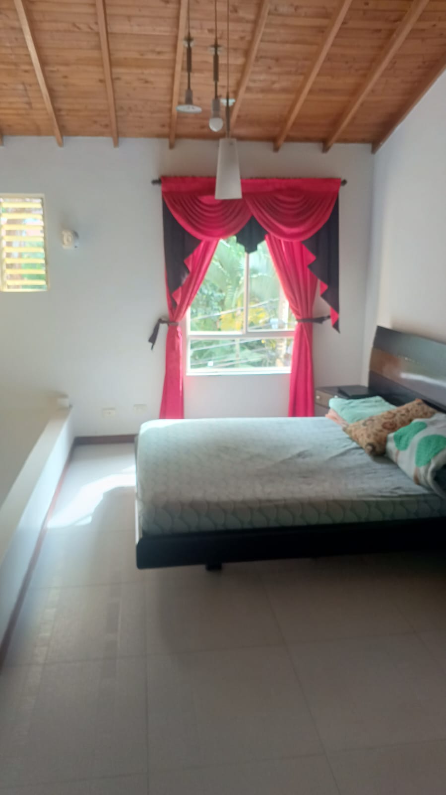 Casa en venta en Rodeo Alto Medellín