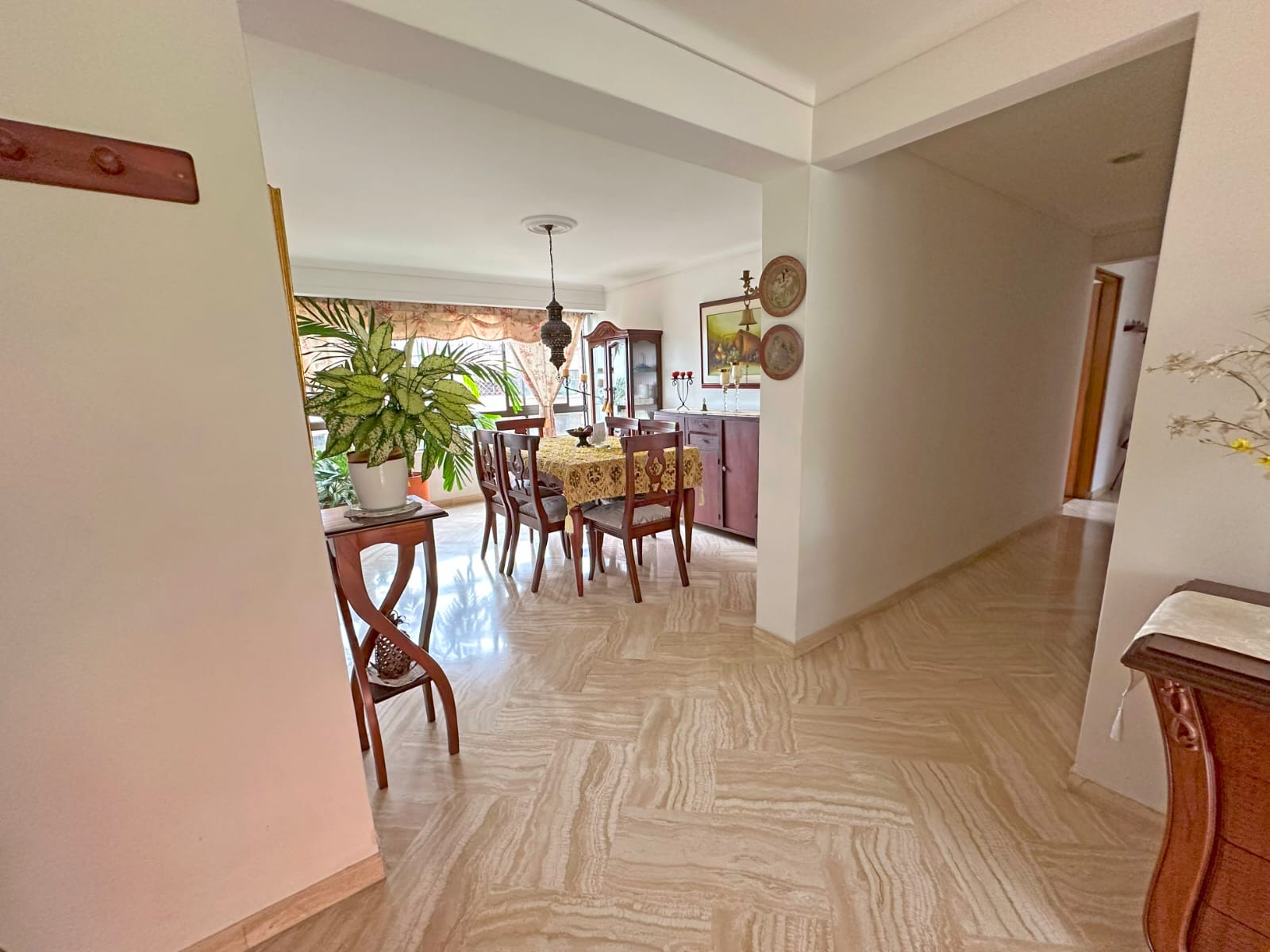 Apartamento para la venta en el poblado