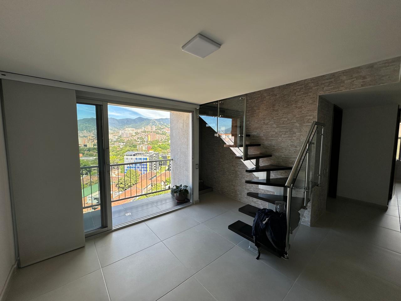 APARTAMENTO DUPLEX EN ARRIENDO SECTOR PILARICA