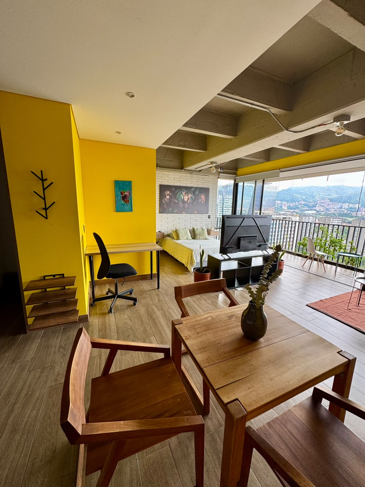 Apartaestudio amoblado para arriendo en Ciudad del Río El Poblado