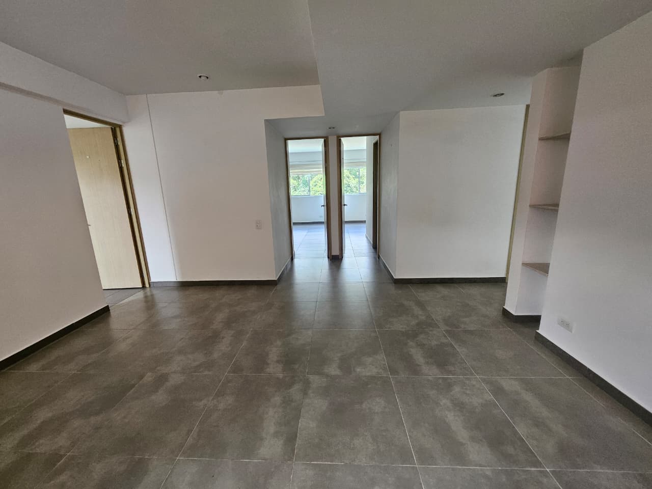 Apartamento en arriendo en Loma de Las Brujas Envigado