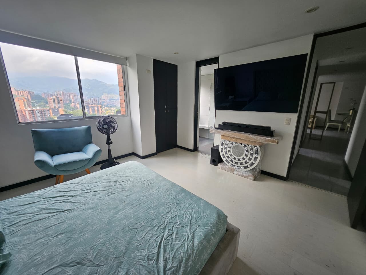 Apartamento amoblado en arriendo en La Loma del Esmeraldal Envigado