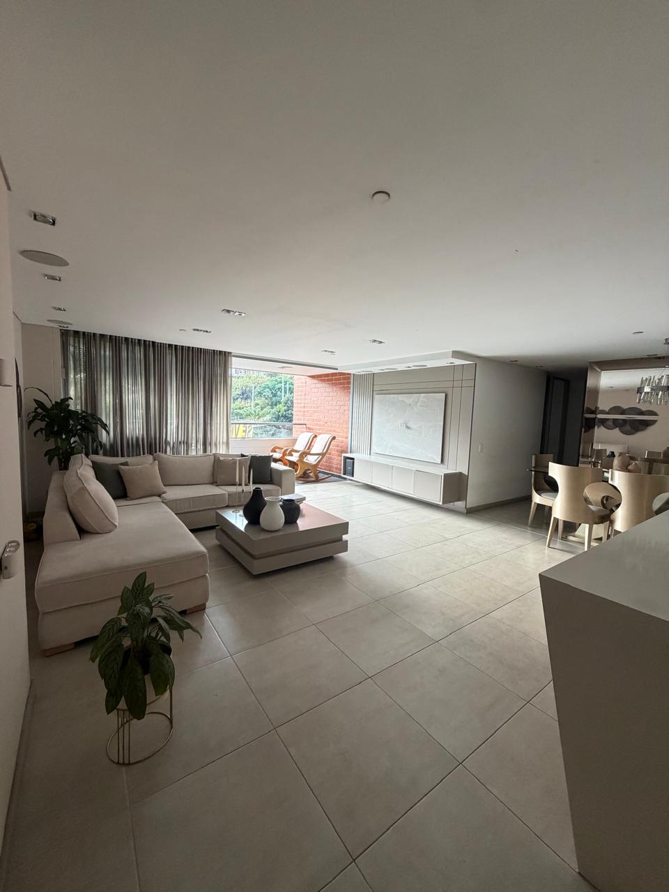 VENTA DE APARTAMENTO EN ENVIGADO- SECTOR LA ABADIA
