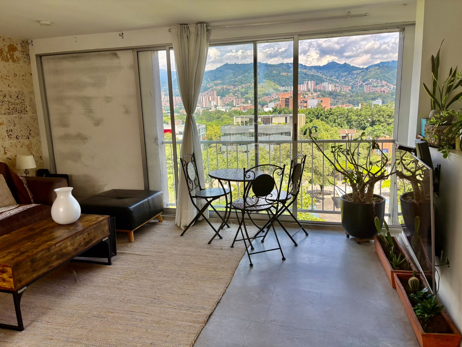 Vendo Apartamento pent-house en Aguátala Poblado Medellín