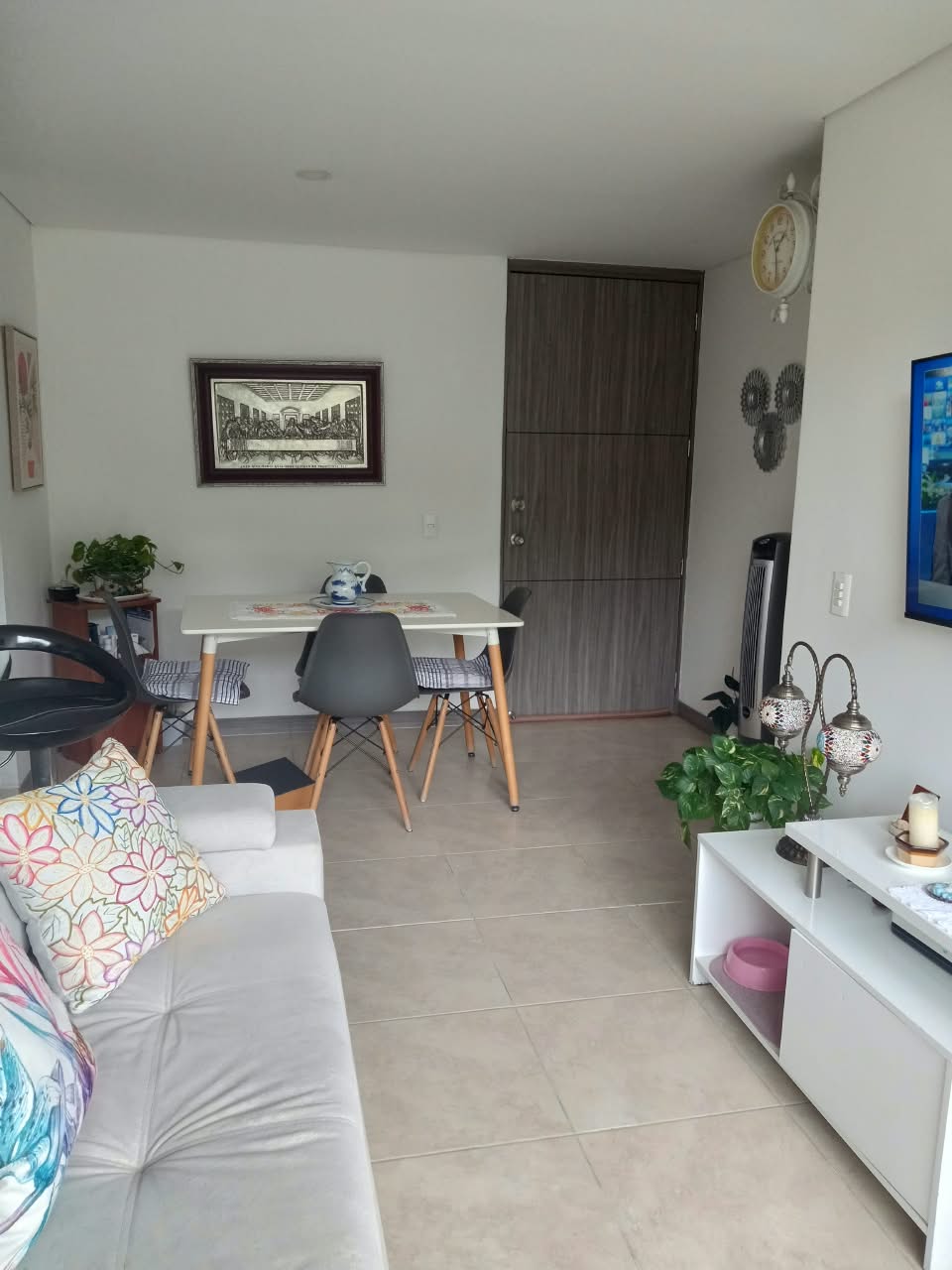Apartamento para venta en Rodeo Alto Medellin-bien ubicado