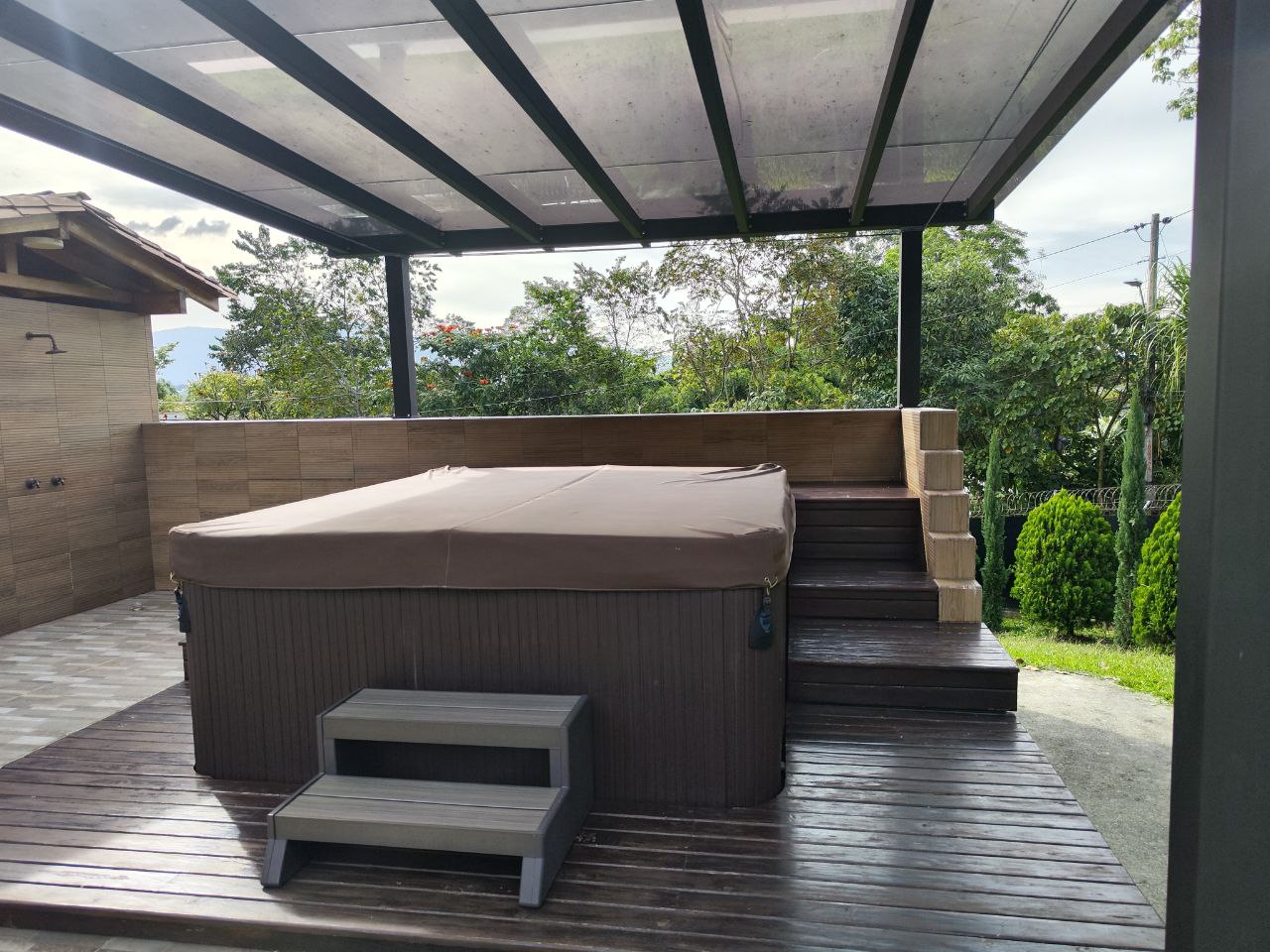 Casa para la venta INDEPENDIENTE en El Escobero parte baja