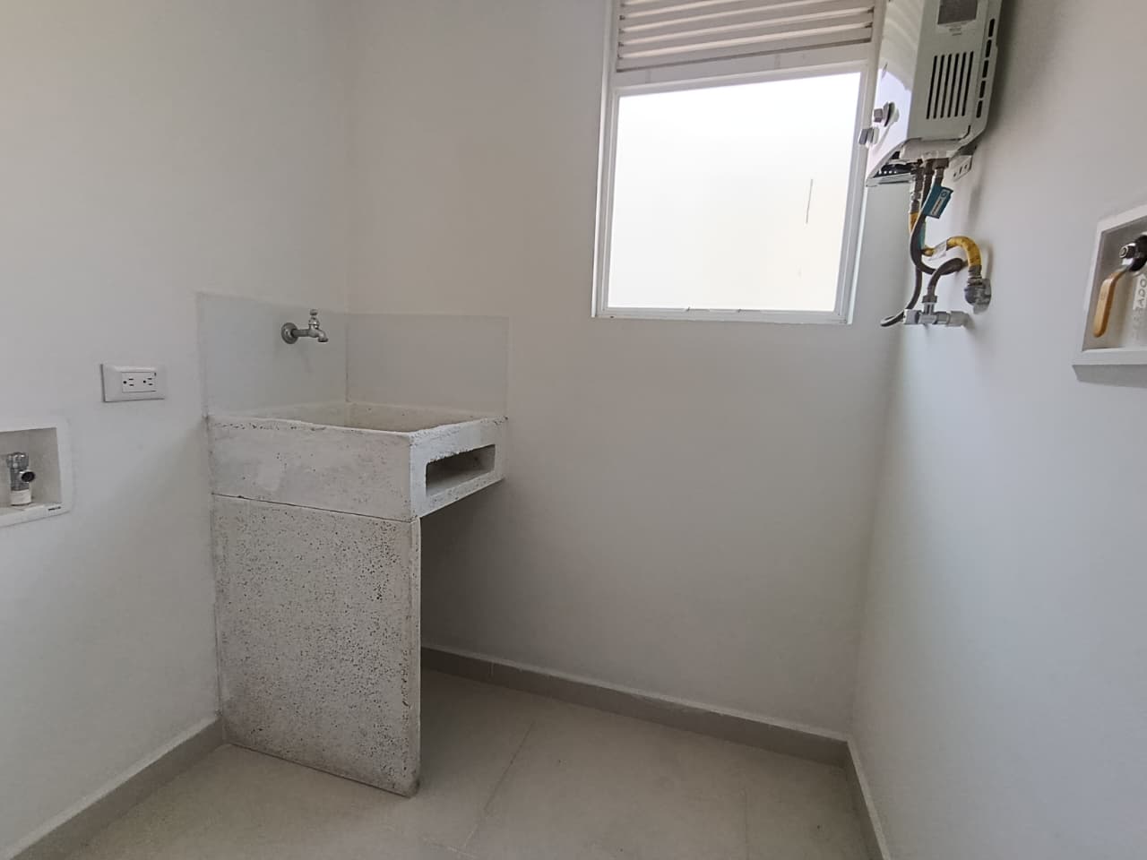 APARTAMENTO EN ARRIENDO SECTOR PILARICA