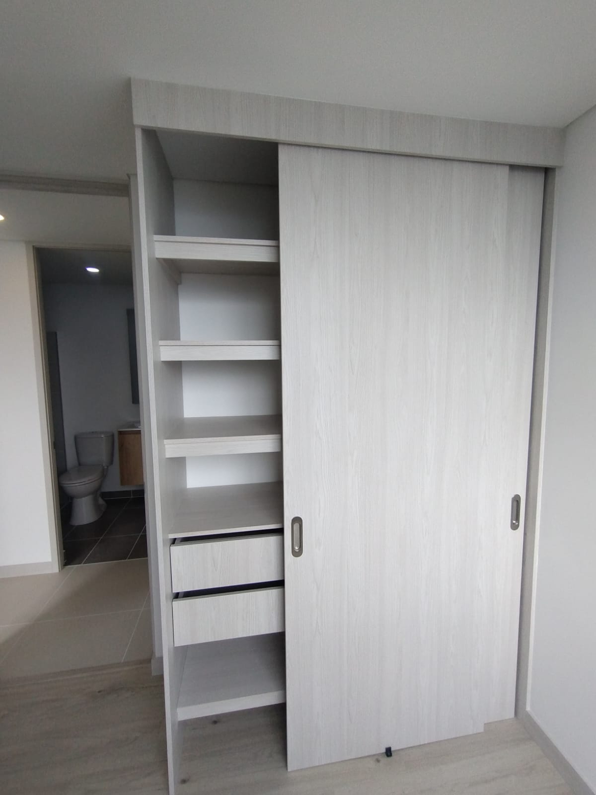 Arriendo apartamento en La Estrella para estrenar