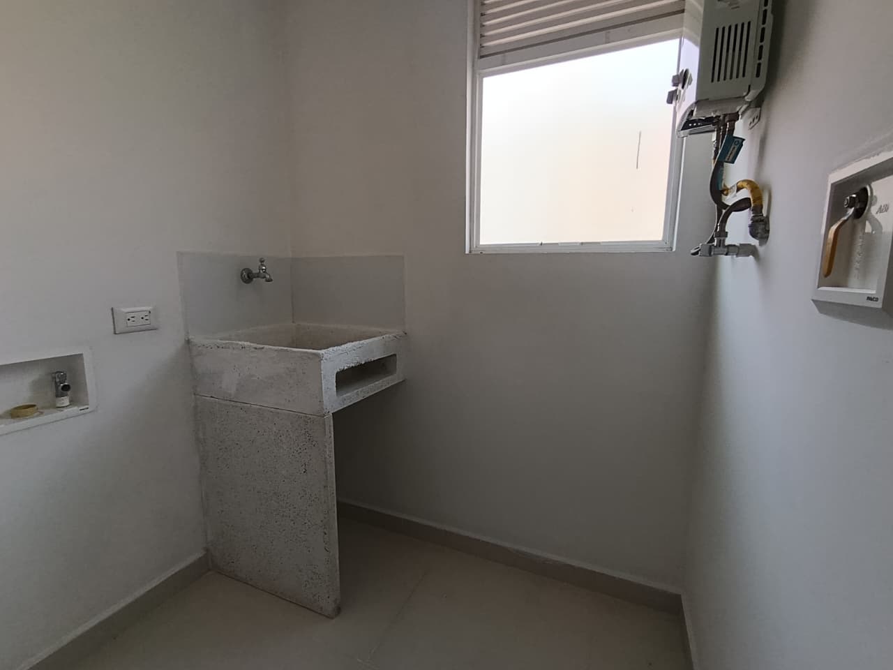 APARTAMENTO EN ARRIENDO SECTOR PILARICA