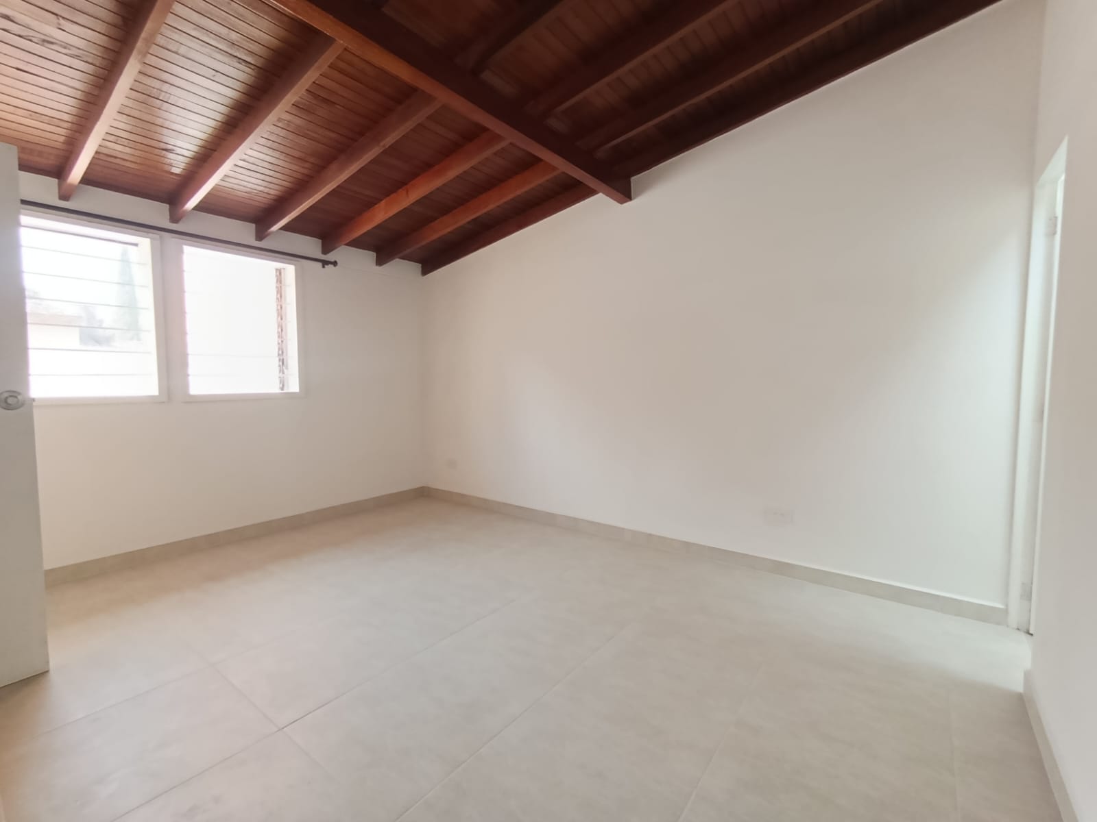 Casa Comercial Para Arriendo Belén La Palma
