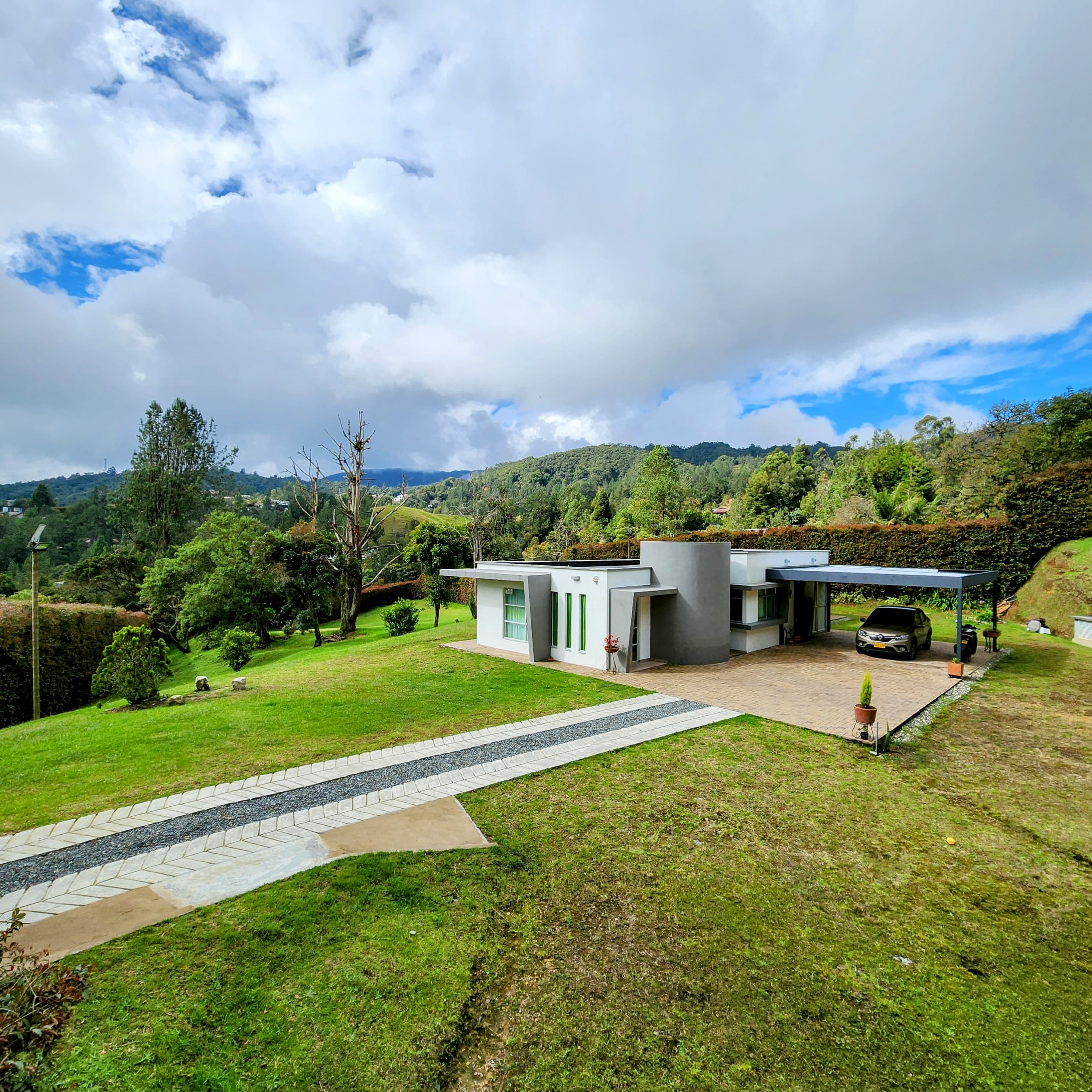 Casa campestre en venta sector el escobero envigado