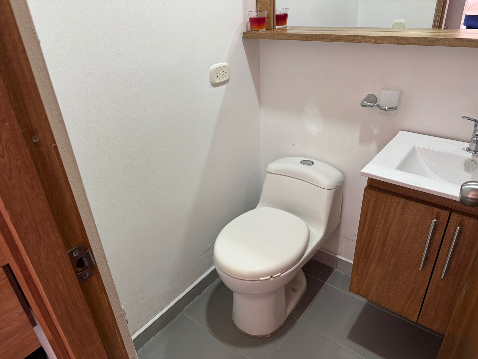 Venta de apartamento en Envigado Camino Verde remodelado