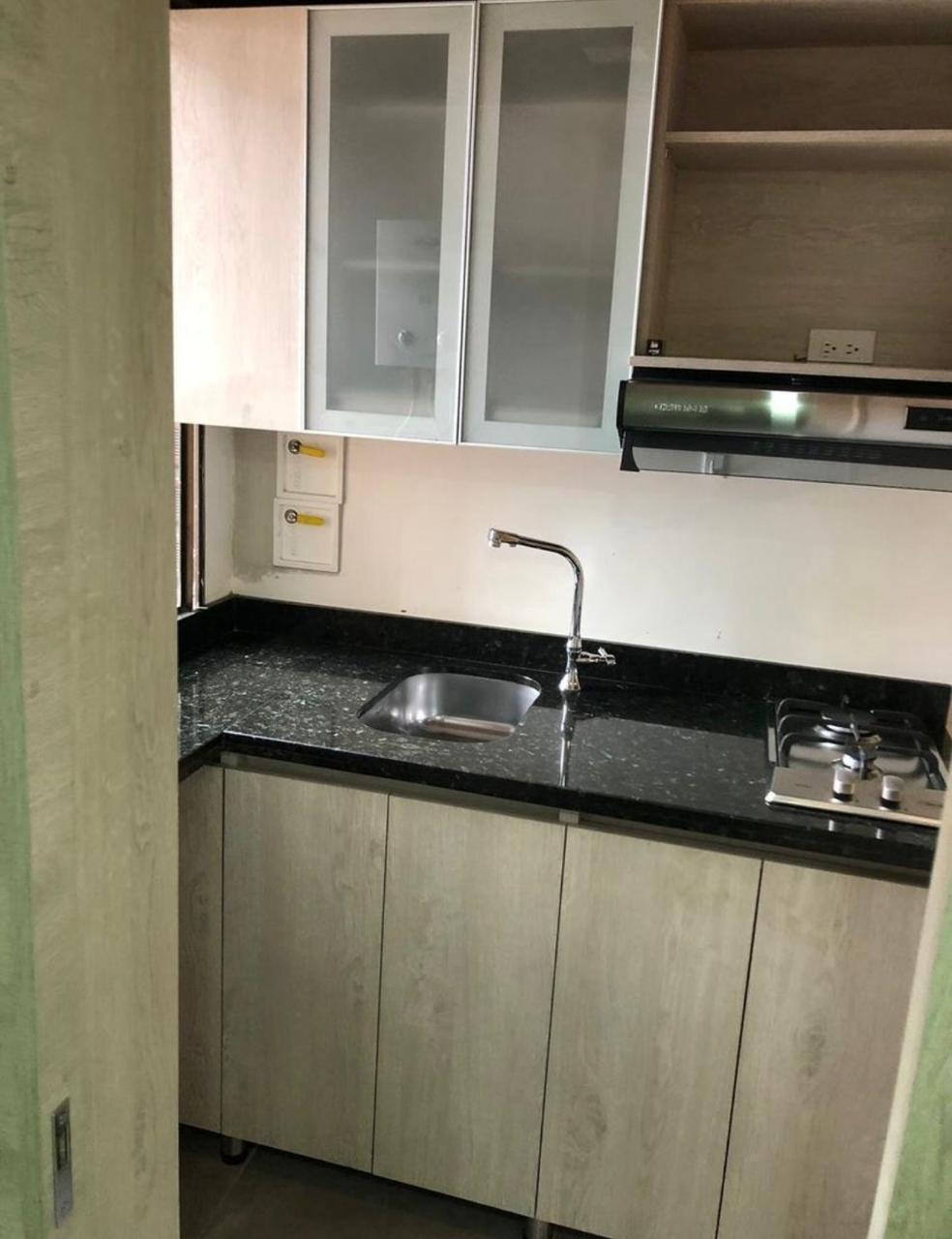 Dos excelentes apartaestudios en venta en El Centro de Medellín