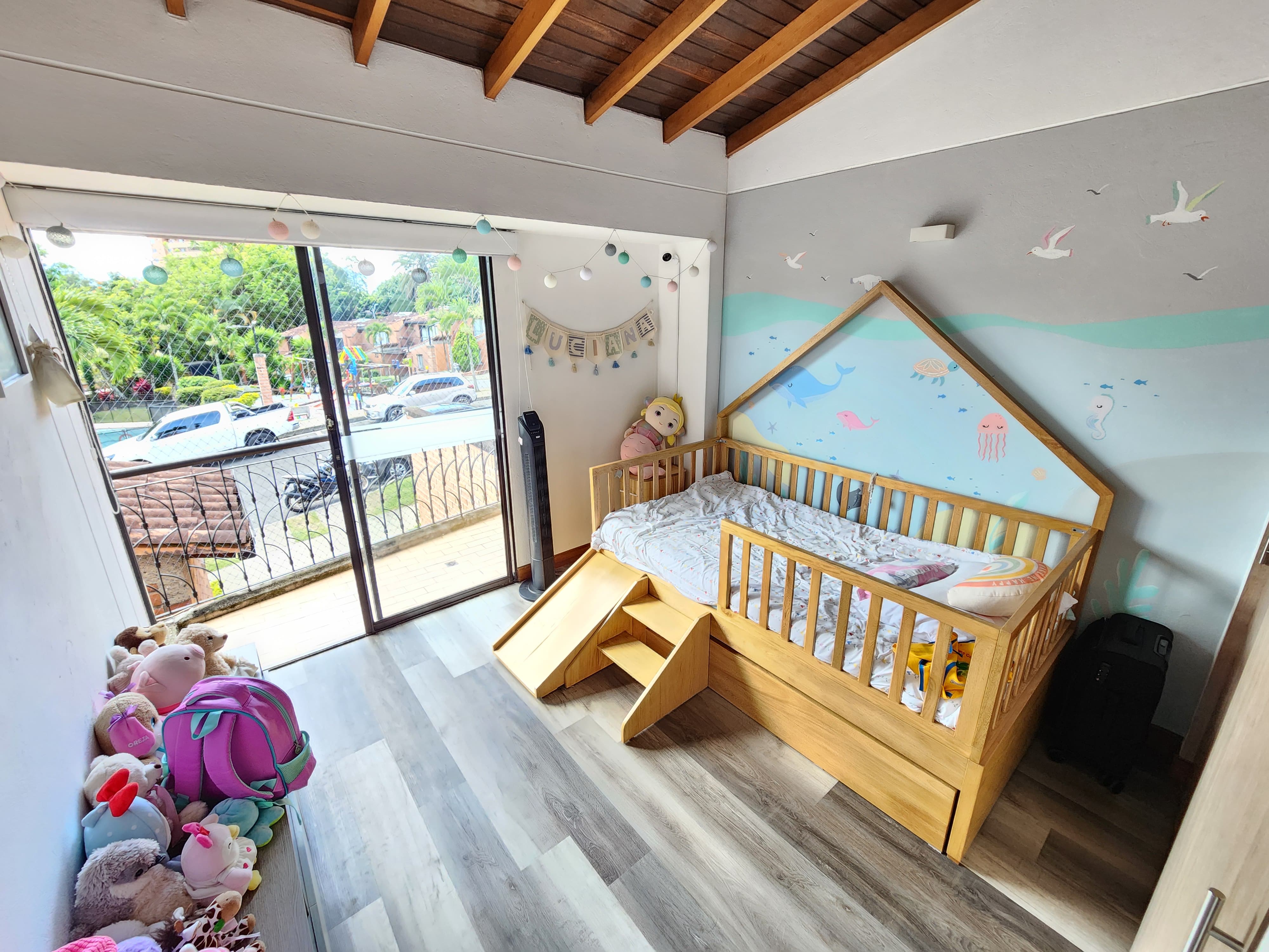 Casa en venta sector loma de las brujas en envigado