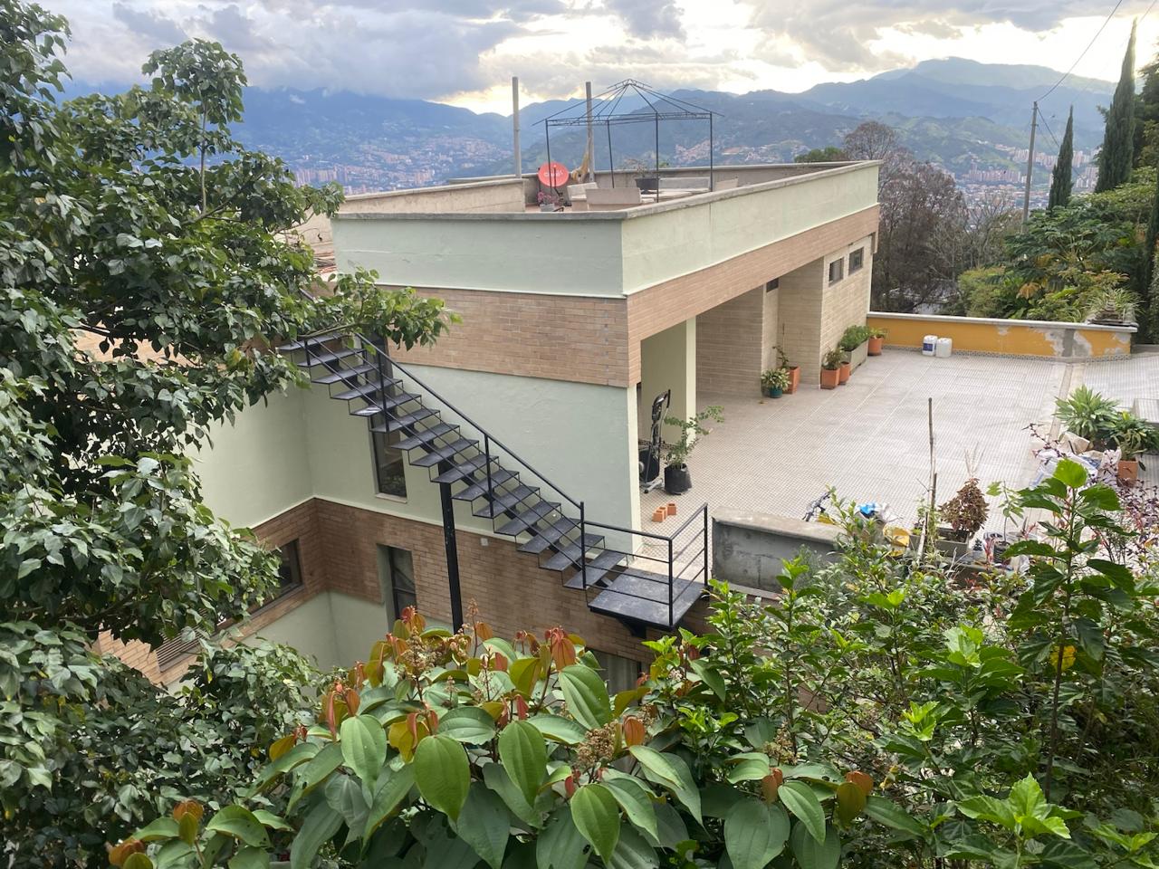 Casa de Lujo para la venta Envigado Loma del Atravesado