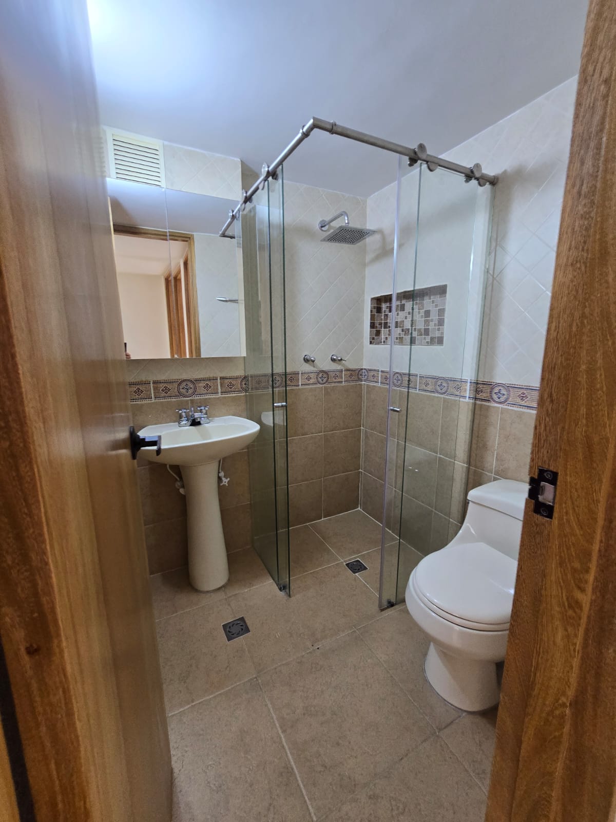 Casa en venta Medellín, sector Rodeo parte baja