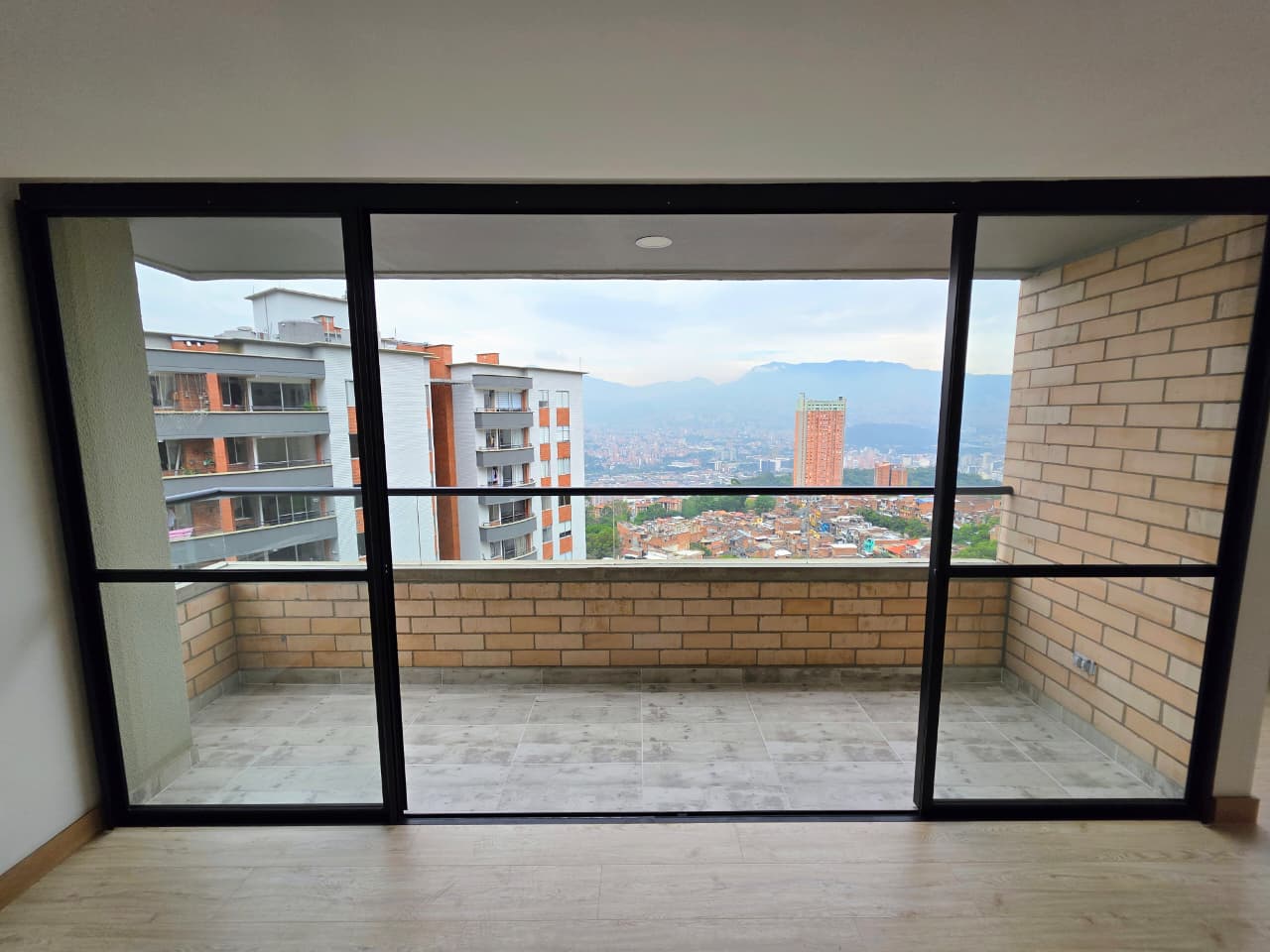 Apartamento en venta en buenos aires sector loma del indio