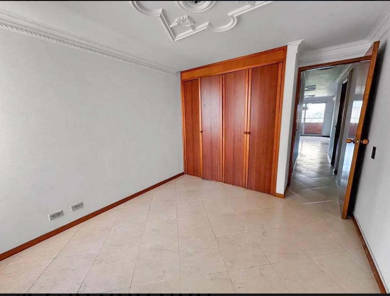 Apartamento Duplex en Venta en San Joaquin Laureles Medellin