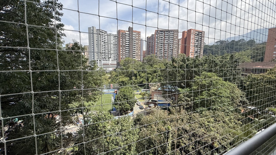Apartamento para venta en envigado  loma del chocho