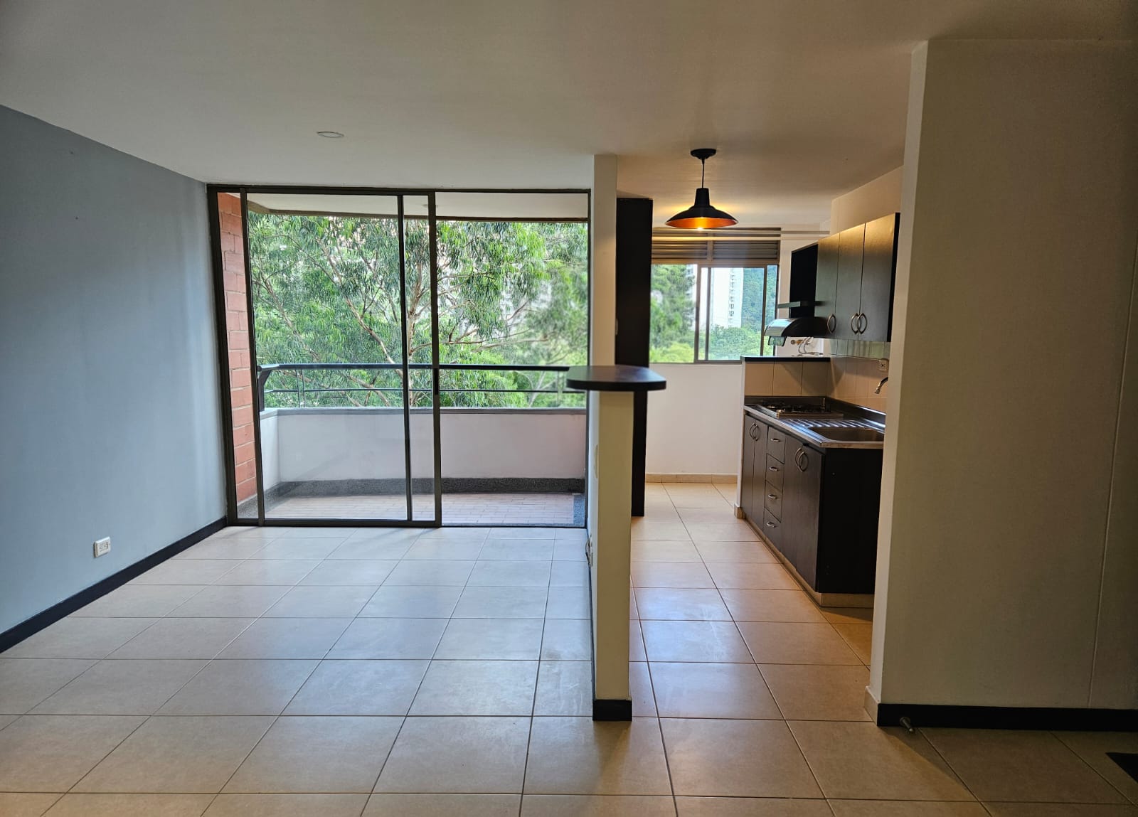 Apartamento para arriendo en la Loma del Indio El Poblado