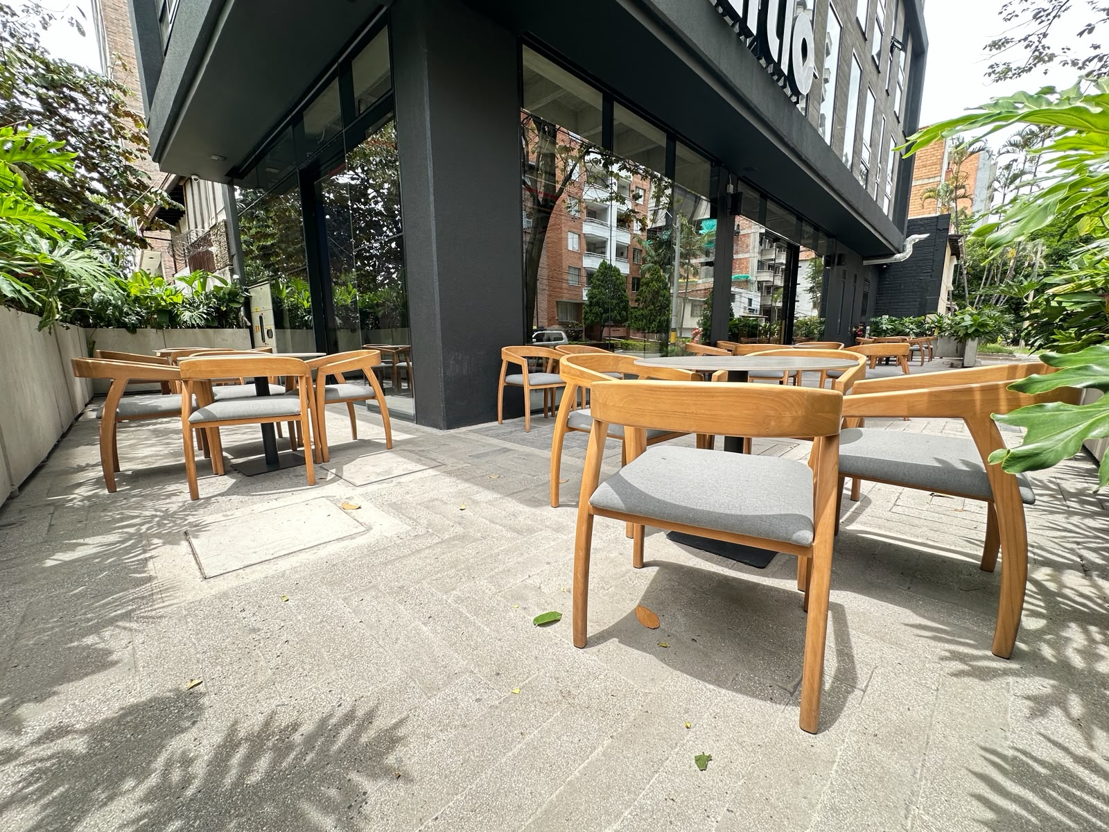 LOCAL EN ARRIENDO EN LOBBY RECONOCIDO HOTEL OCCIDENTE DE MEDELLIN