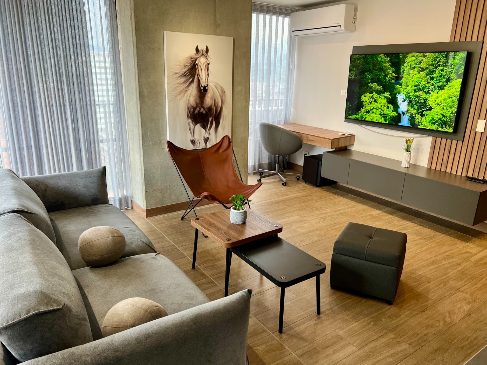 Apartamento amoblado para arriendo en Ciudad del Río El Poblado