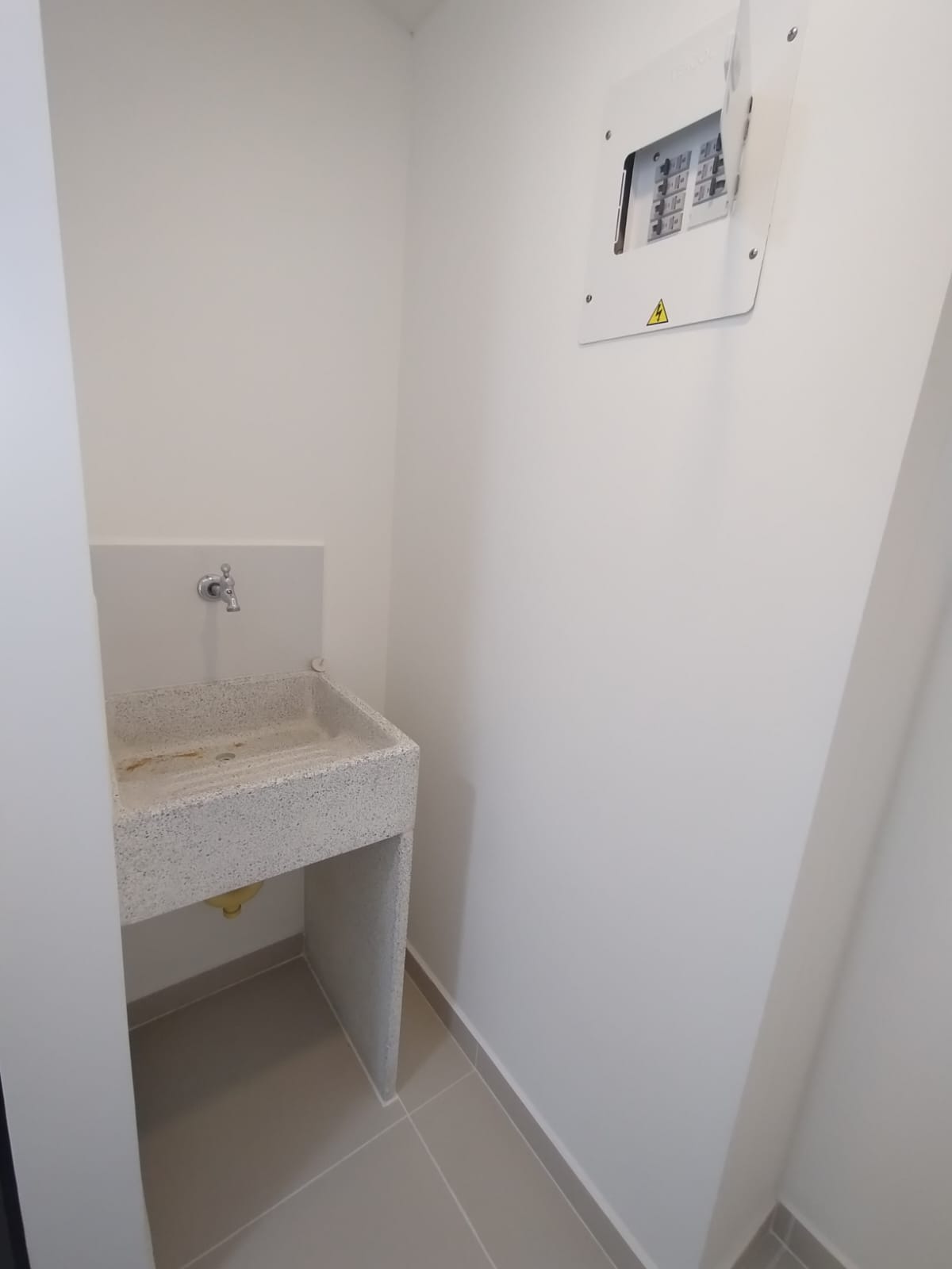 Arriendo apartamento en La Estrella para estrenar