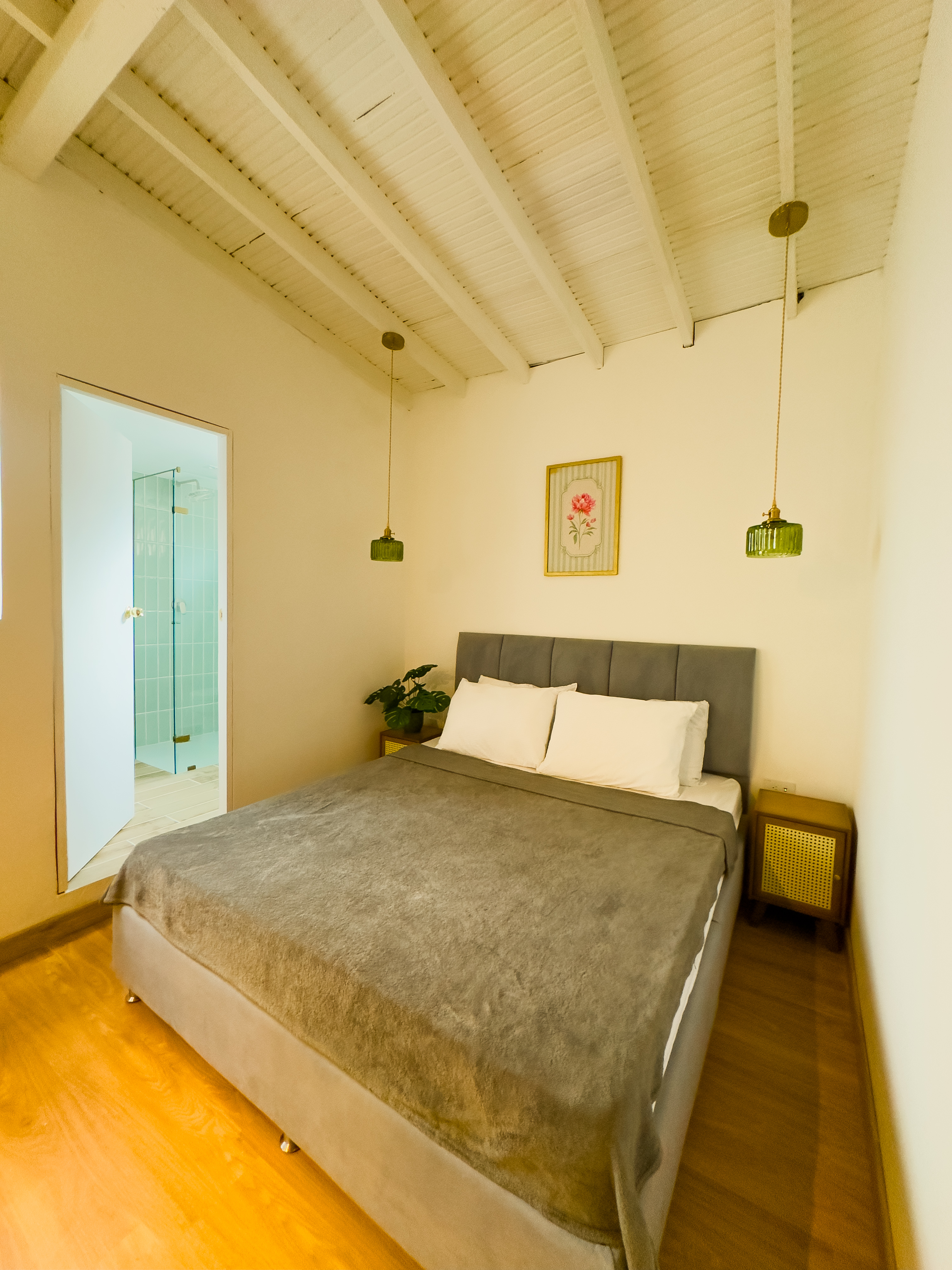 Casa en venta - comercial o residencial en Santa Lucia - Medellin