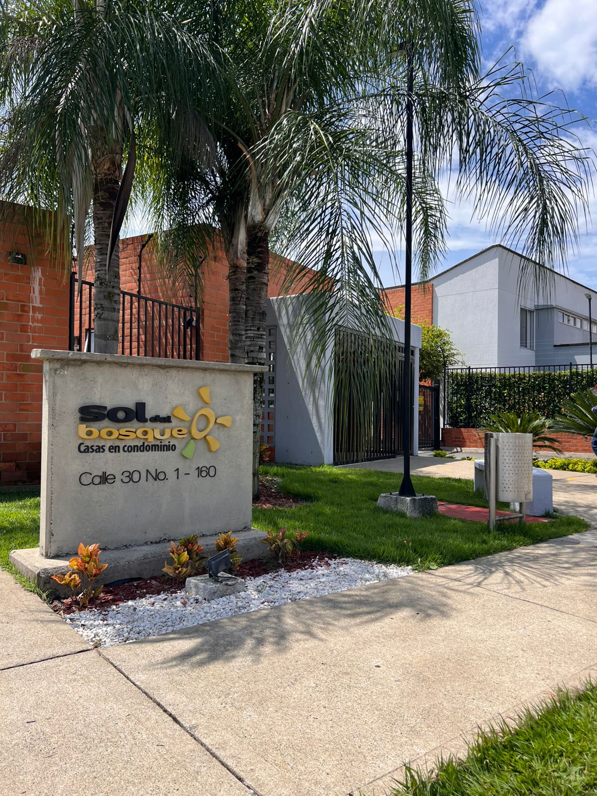 CASA EN VENTA EN JAMUNDI CINCO SOLES CR SOL DEL BOSQUE