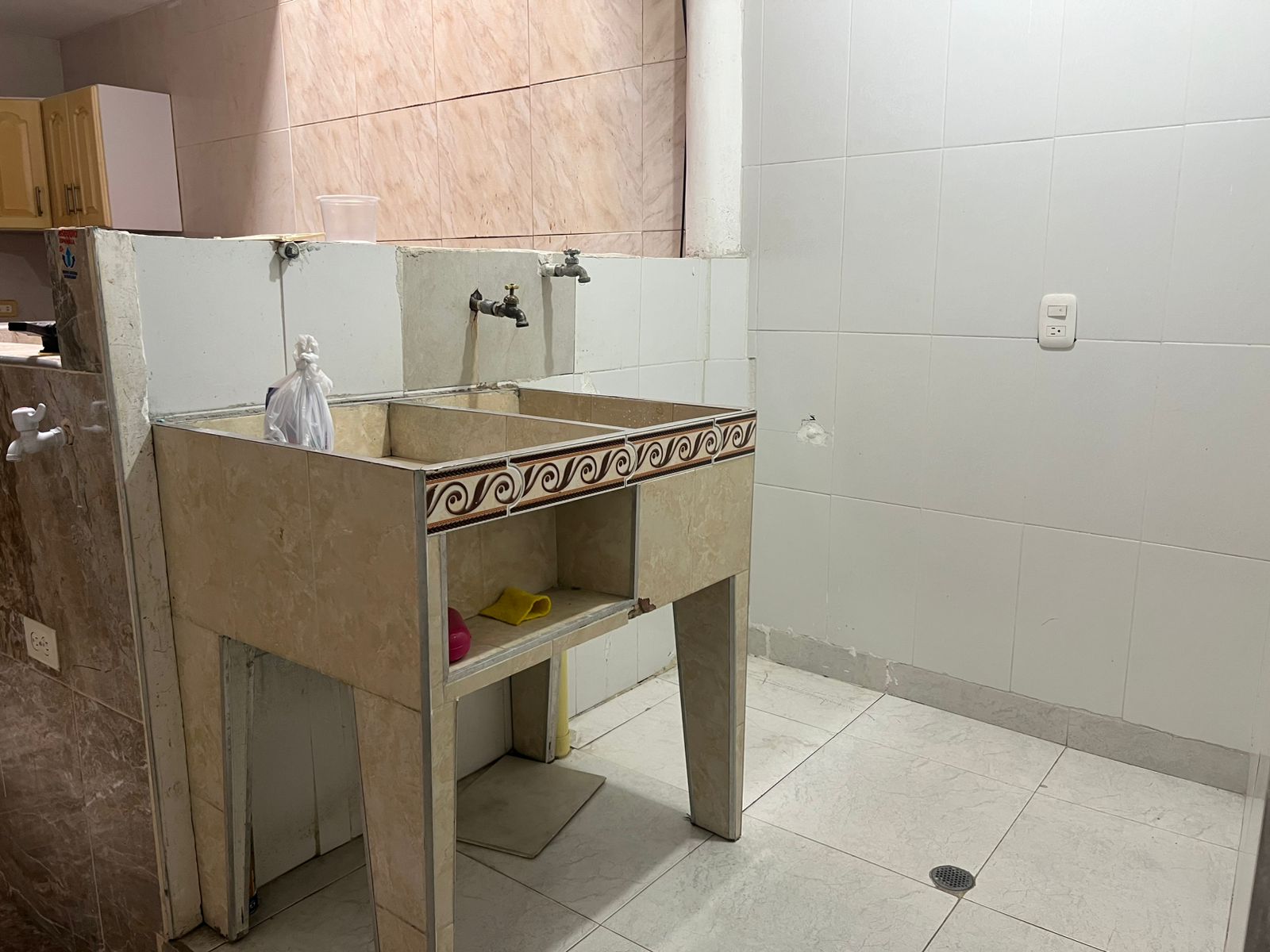 CASA EN VENTA SUR DE CALI BARRIO LAS CAMELIAS