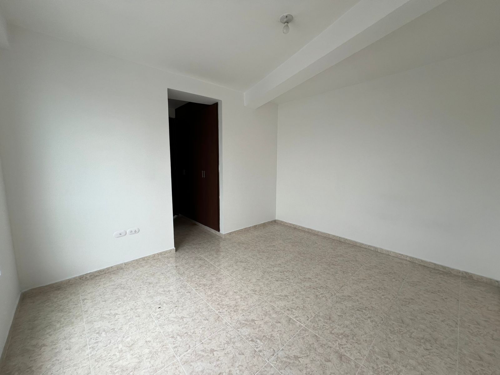 EDIFICIO EN VENTA AL SUR DE CALI CHAMPAGNAT