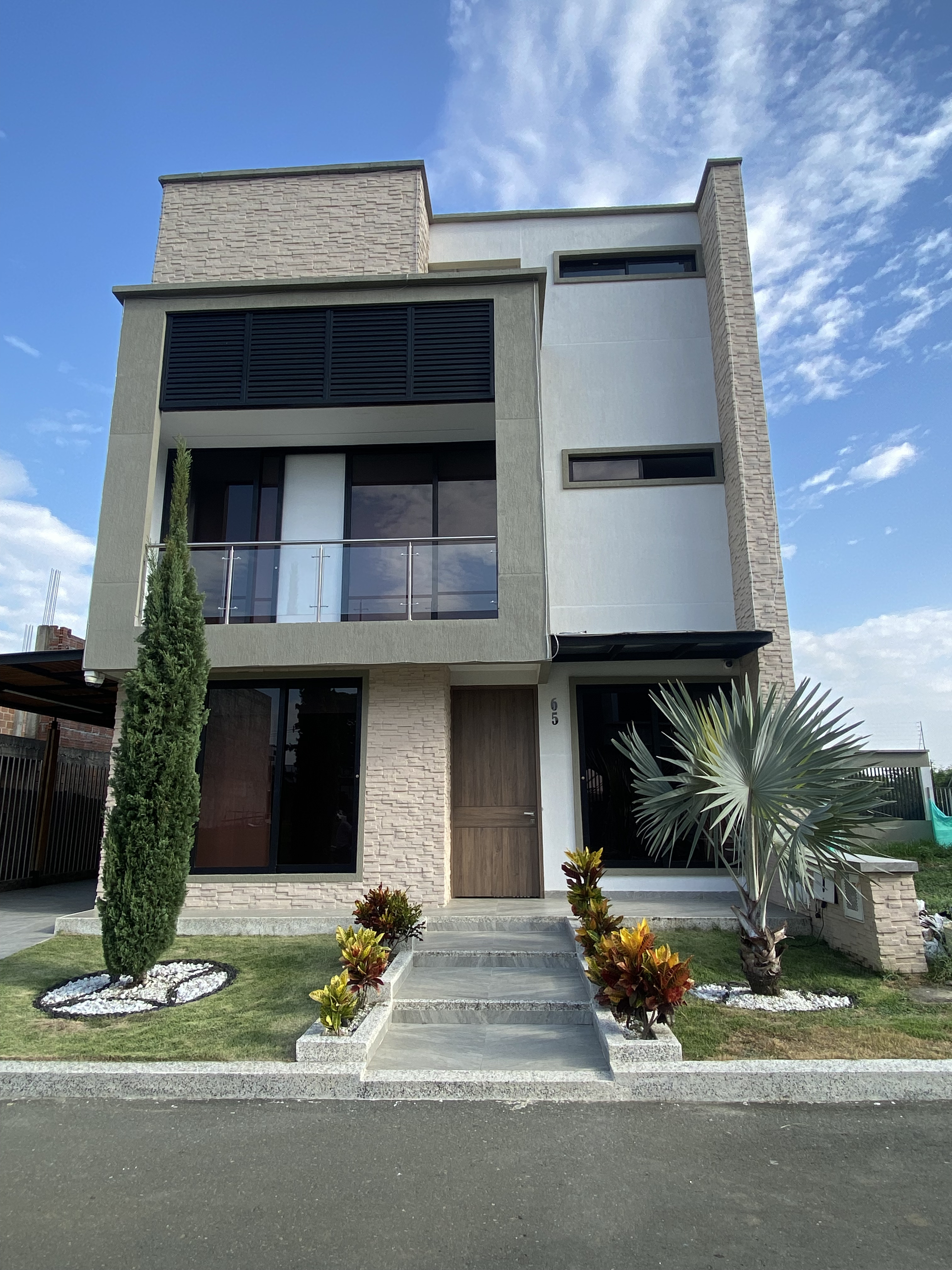 CASA EN VENTA  AL SUR JAMUNDÍ  CR MANANTIAL DE LAS MERCEDES