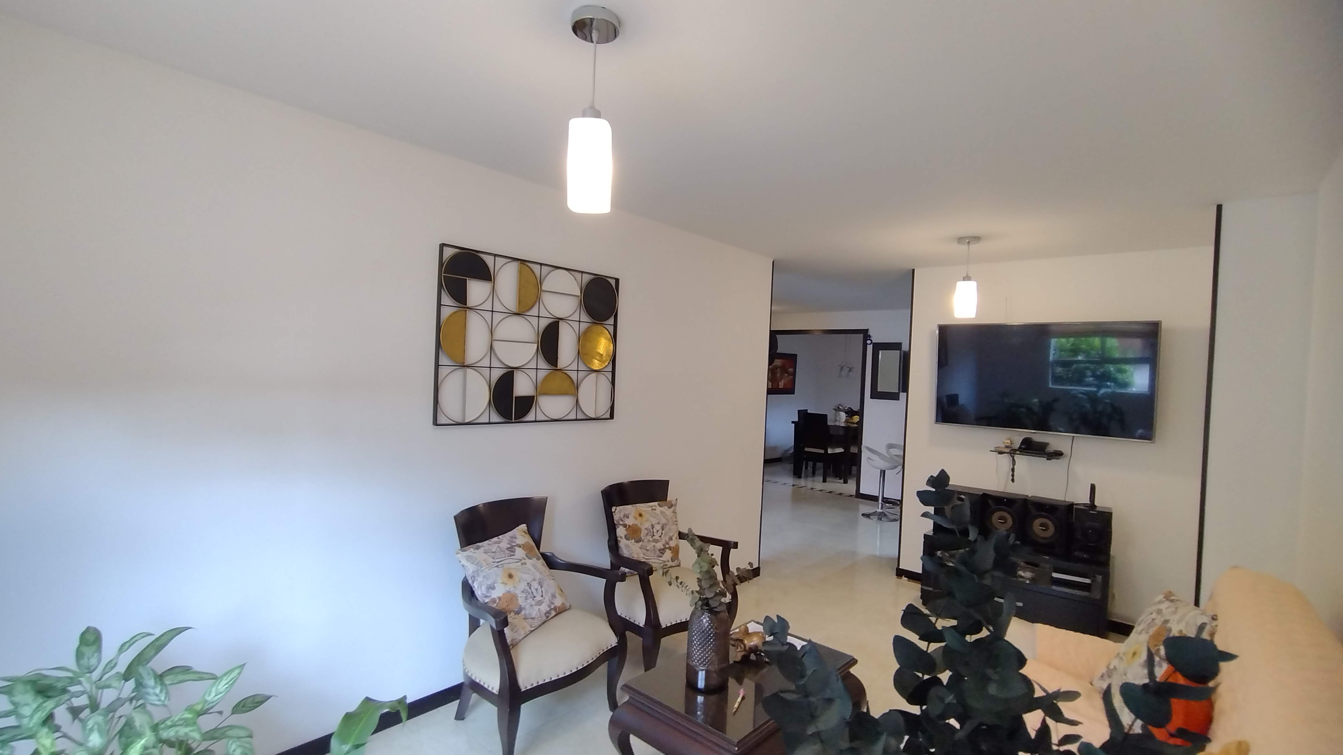 CASA EN VENTA EN CALI SUR VALLE DEL LILI CR LUSITANIA