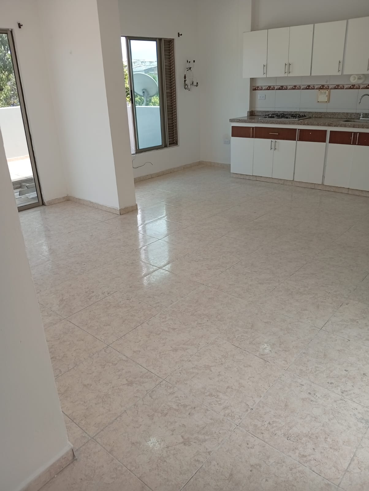 EDIFICIO EN VENTA AL SUR DE CALI CHAMPAGNAT