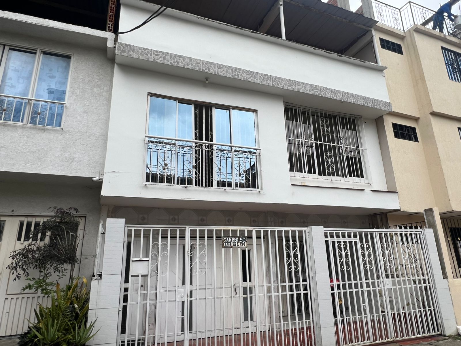 CASA EN VENTA SUR DE CALI BARRIO LAS CAMELIAS
