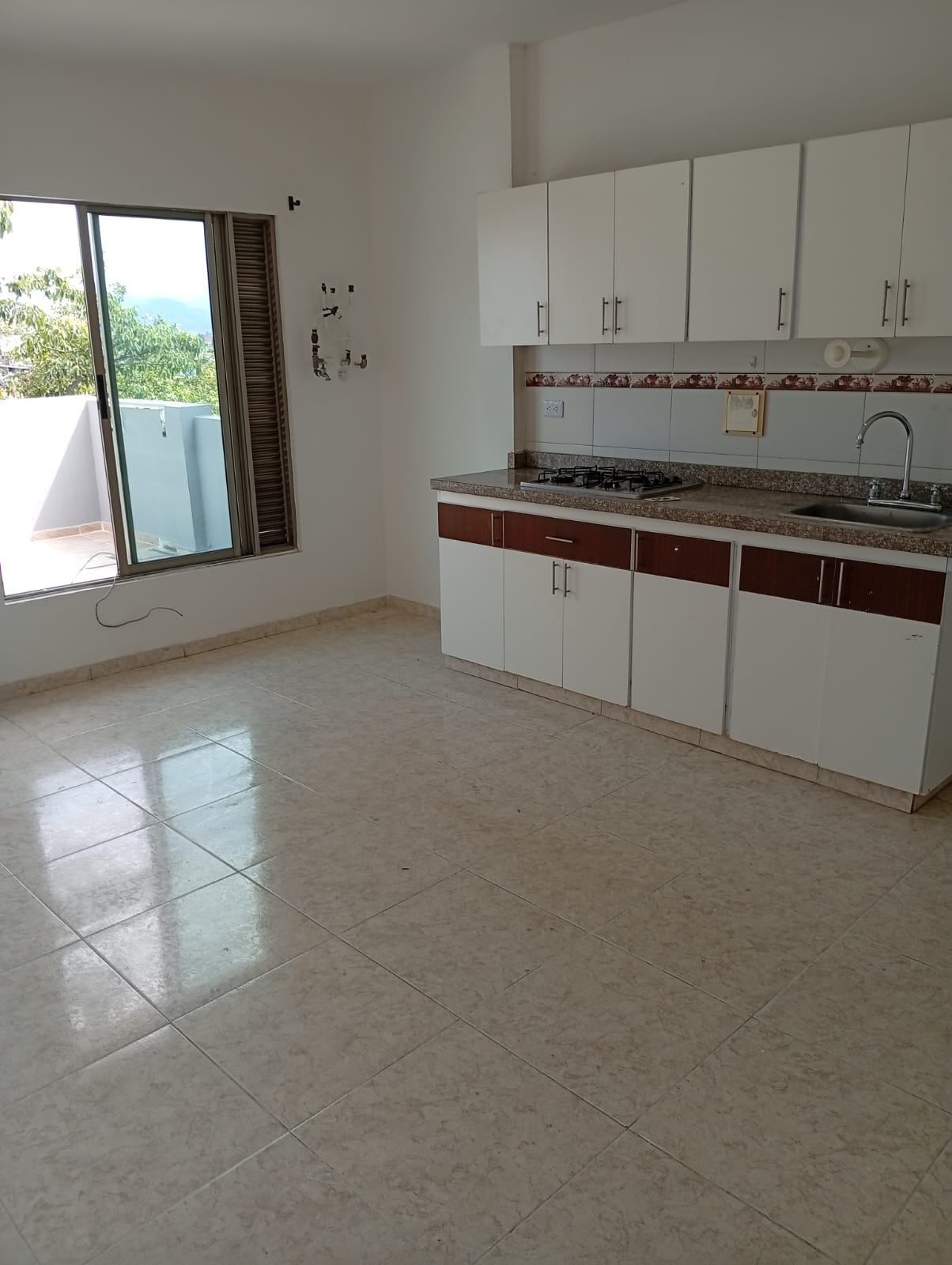 EDIFICIO EN VENTA AL SUR DE CALI CHAMPAGNAT