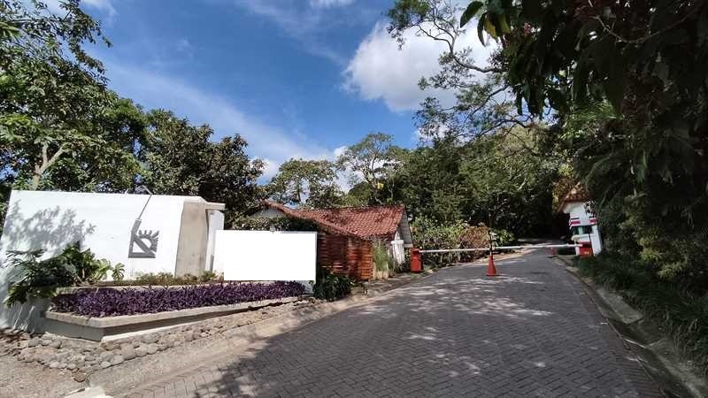 Lote en venta en Santa Ana, Rio Oro, Condominio. 5VV7114989
