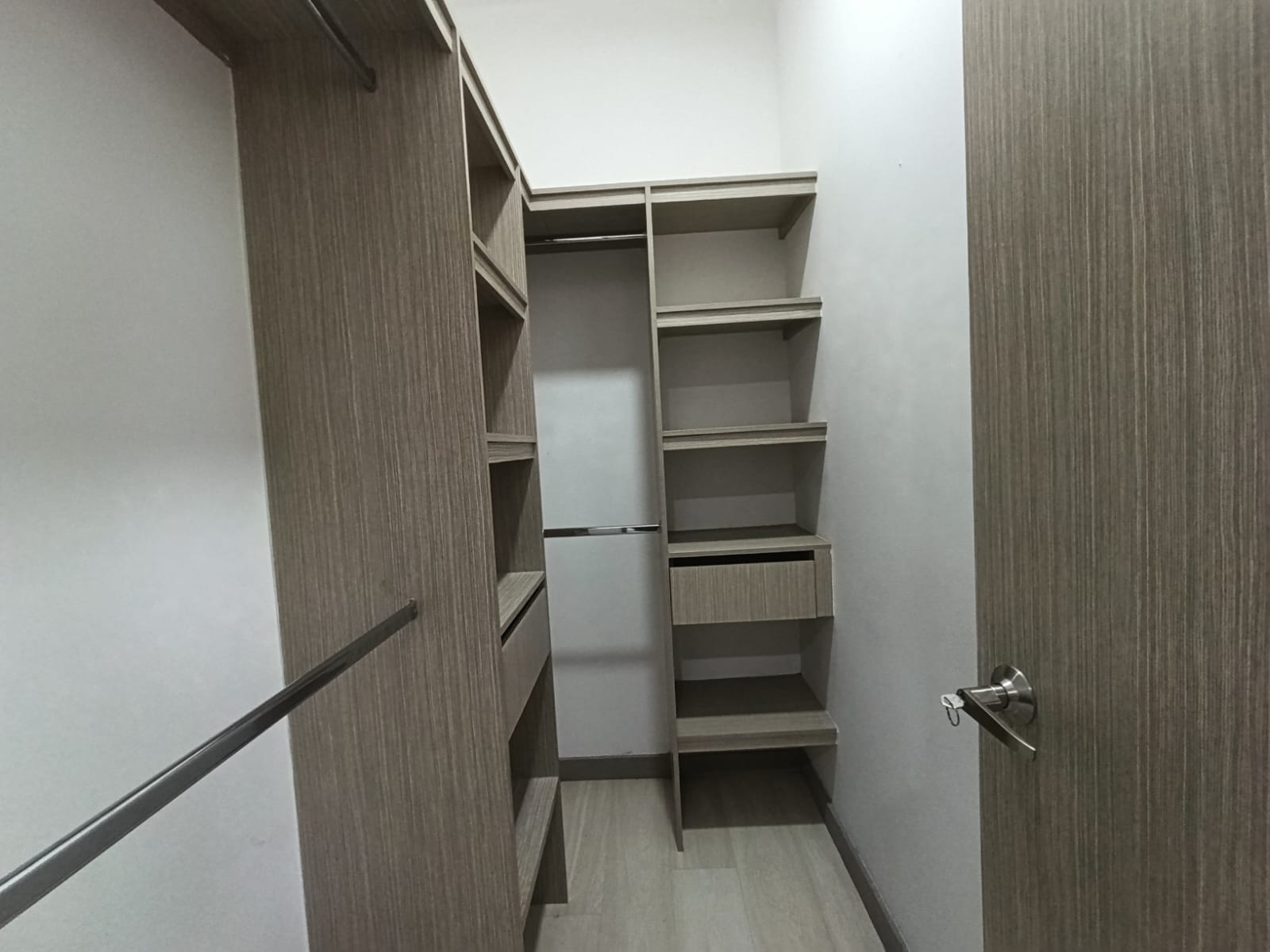 Apartamento en Arriendo, sector la estrella, Urbanización Viña del Mar-10040278 - El Dandy