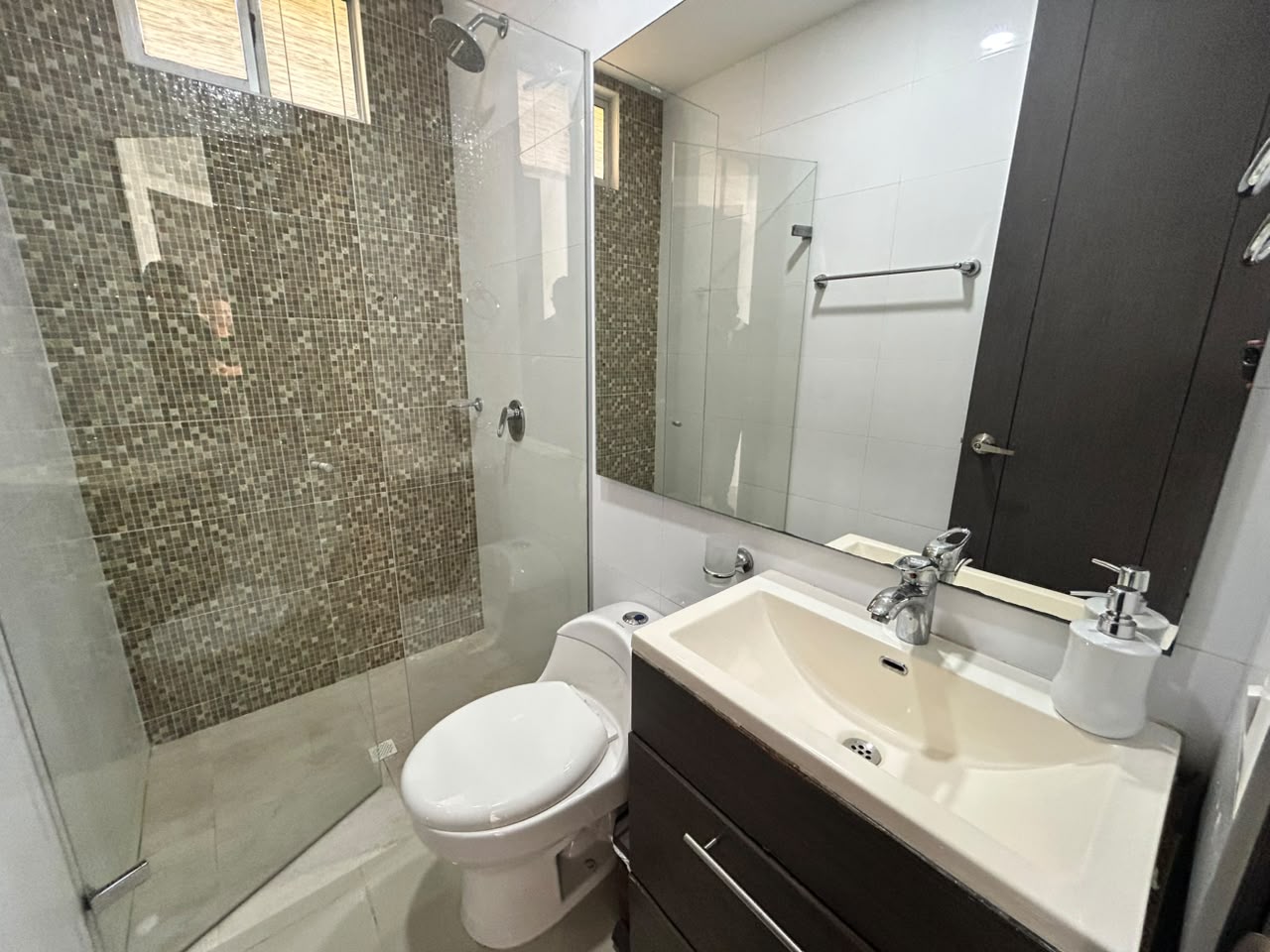 Apartamento amoblado en arriendo- Riomar Barranquilla