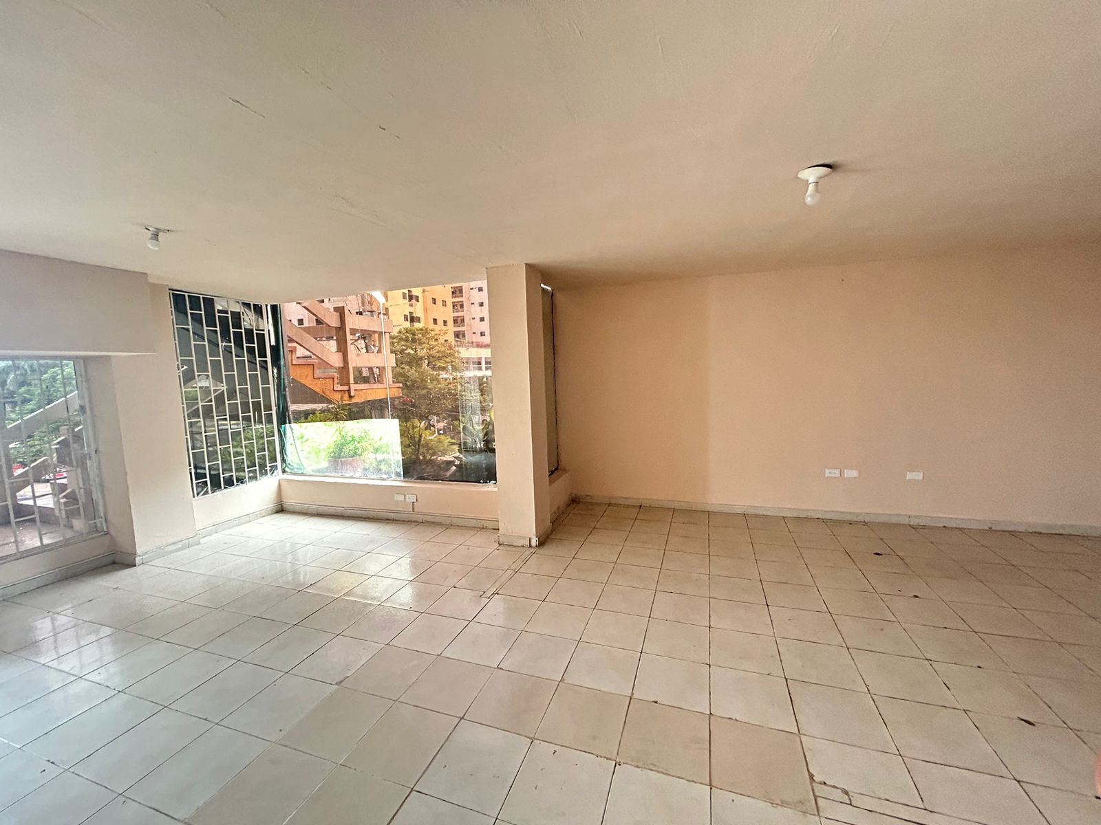 Ciudad Jardín Oficina en Arriendo