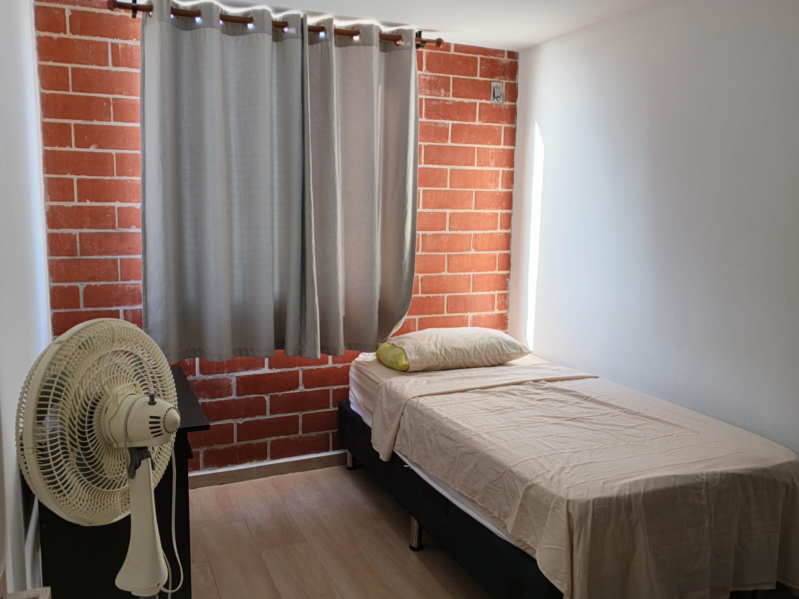 Apartamento en arriendo amoblado/ sin amoblar - Alameda del rio