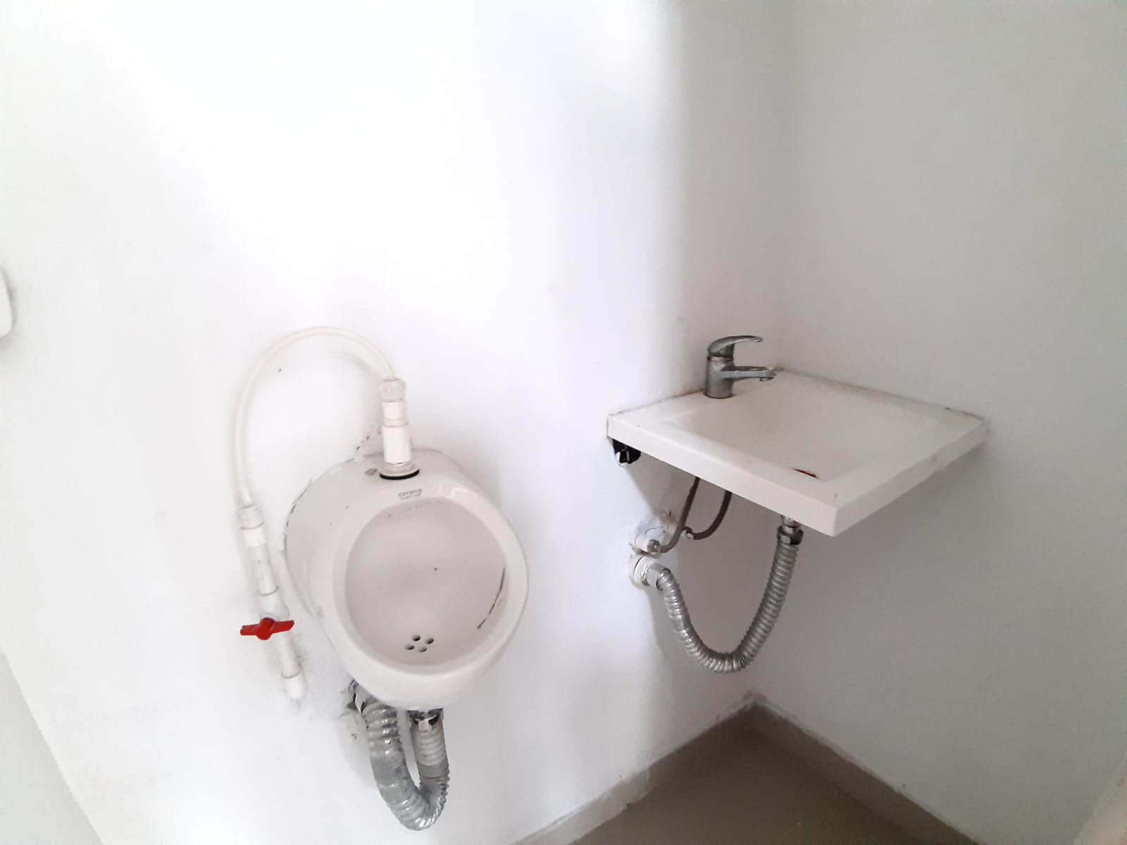 Buena Esperanza - Local en arriendo - Barranquilla.