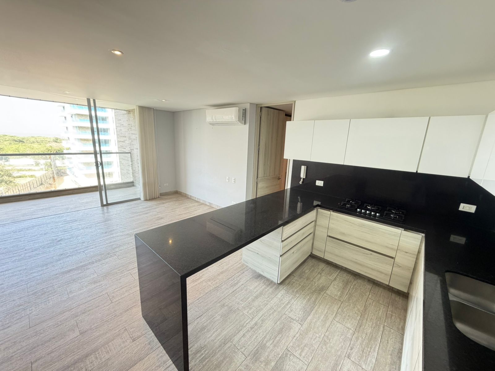 Apartamento en arriendo - Riomar - Barranquilla